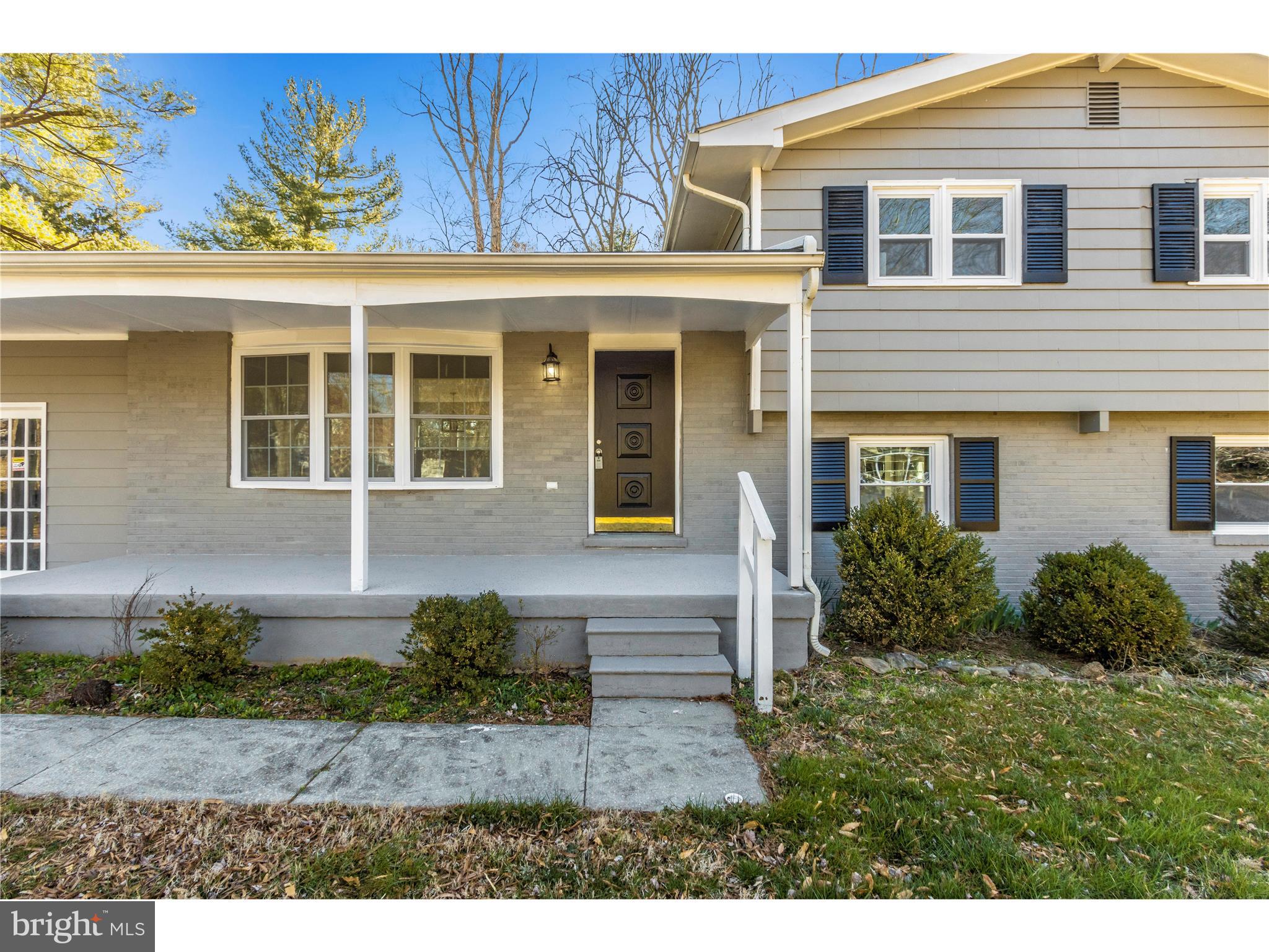 BRINKLEIGH MANOR - Residential