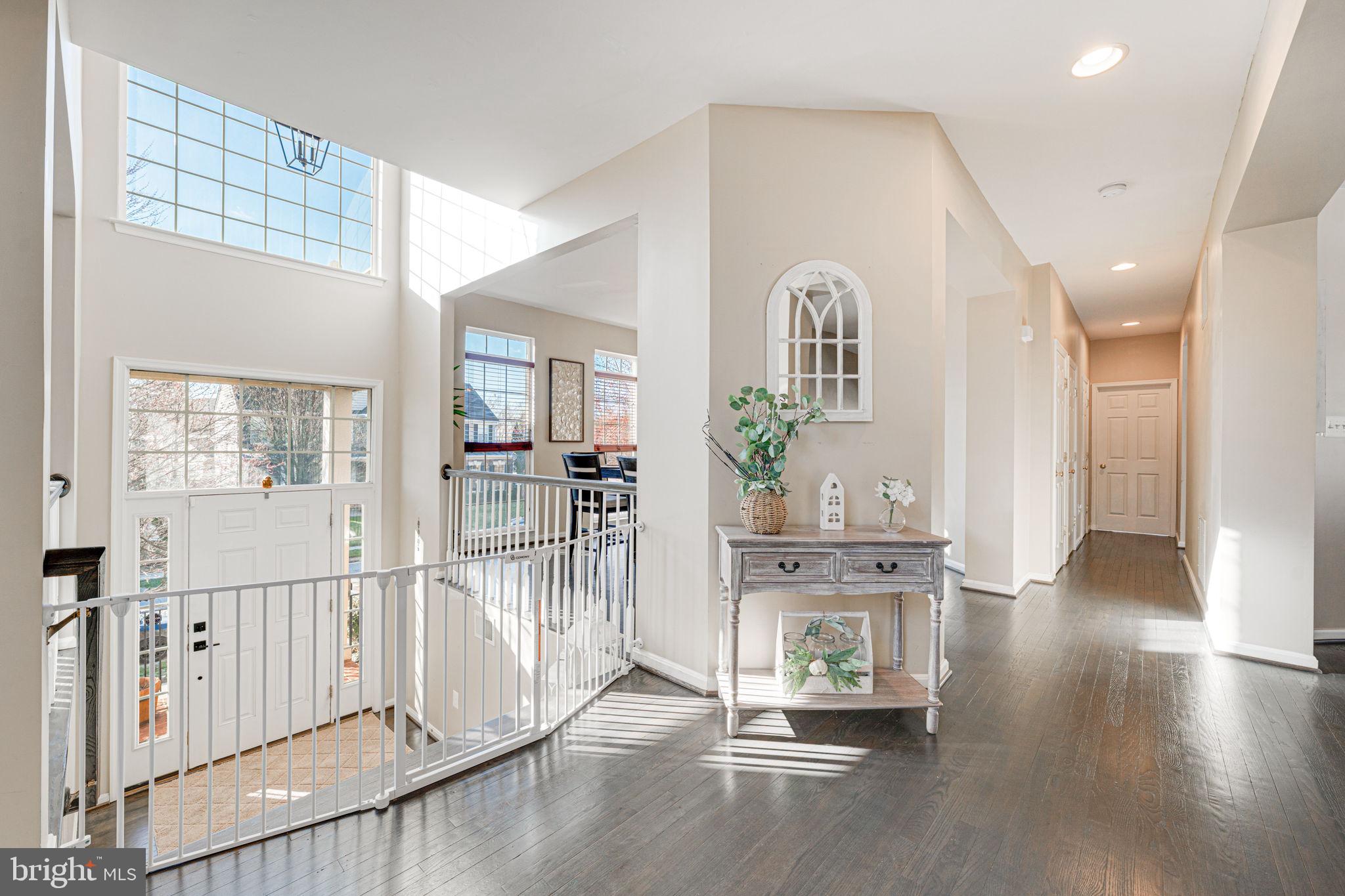 BROAD RUN OAKS - Residential