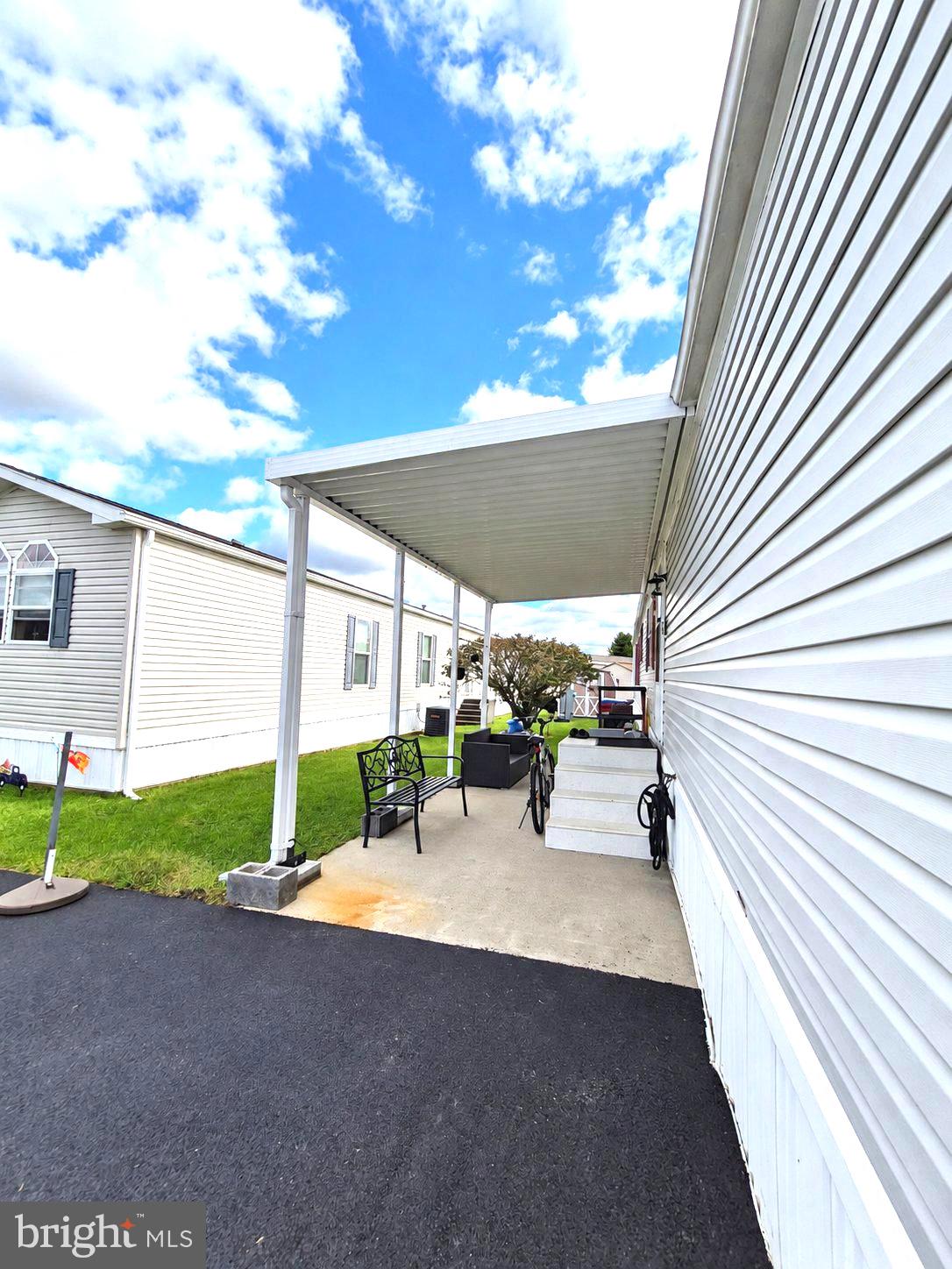 1014 BARBERRY AVENUE