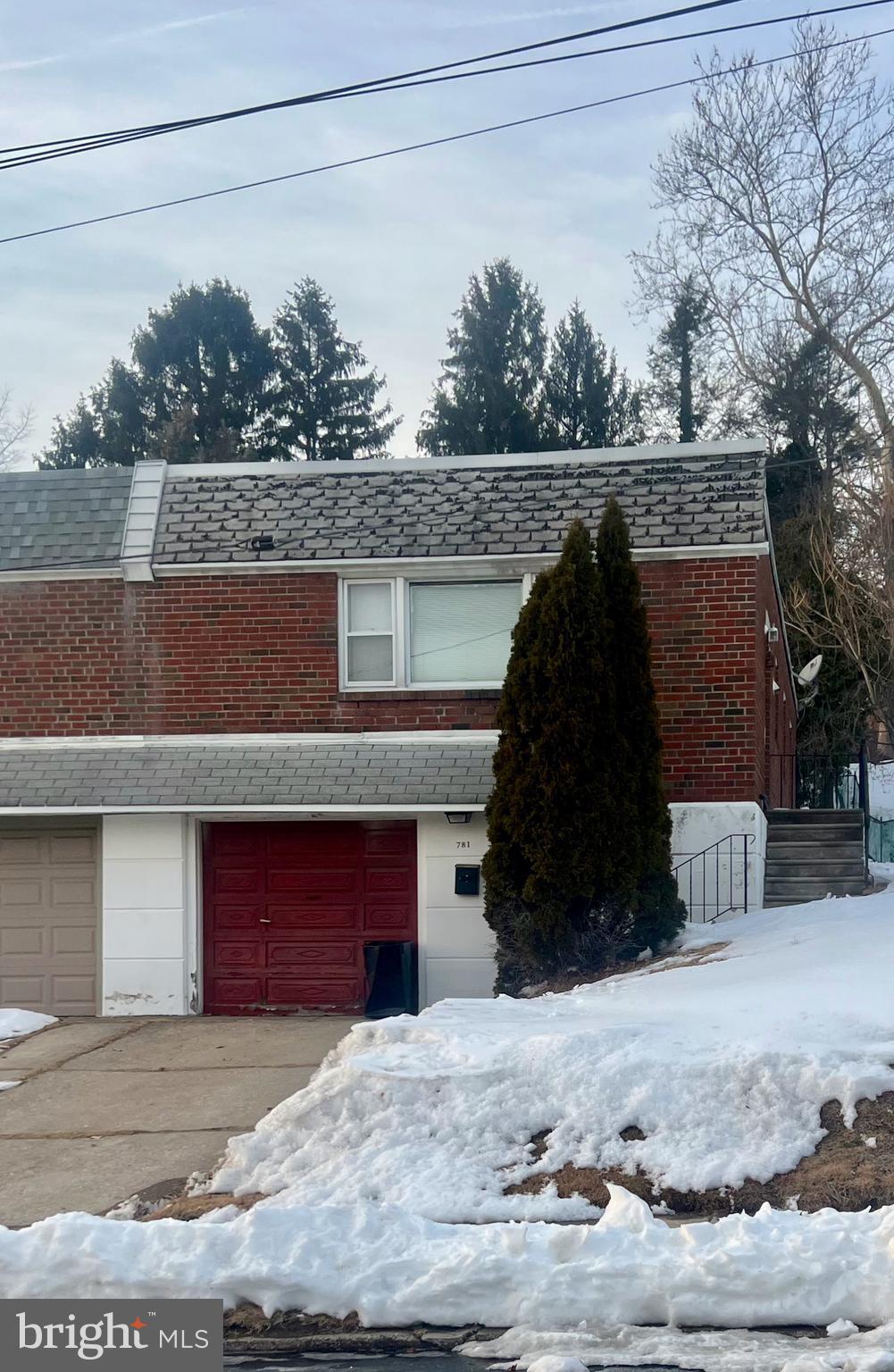 ROXBOROUGH - Residential