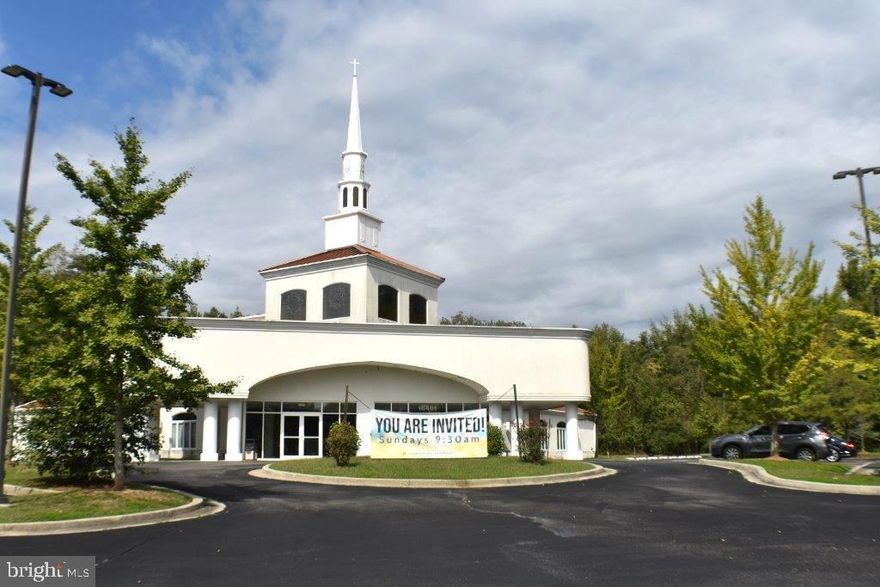 *** Contract falling thru - actively looking at all new offers - 1st come - 1st served*****
VICTORY CHAPEL **** OVER 11,000 FINISHED SQUARE FEET, RESTING ON OVER 9 ACRES *** GREAT ROAD FRONTAGE  ** SEATS OVER 300 WITH 5 ACRES TO EXPAND *** PLENTY PARKING *** PLENTY OF REST ROOMS *** LOOK AT ALL THE PICTURES ** MODERN UP TO DATE BUILDING WITH ALL THE ESSENTIALS IN USE AND SAFETY **** KITCHEN **** 4 CLASSROOMS **** 4 OFFICES **** HANDICAPPED
AND ADA GOOD ****** 3 EXTRA LOTS TO EXPAND ****SOUND ROOM **** NURSERY ****NEWER AIR HANDLERS ****
