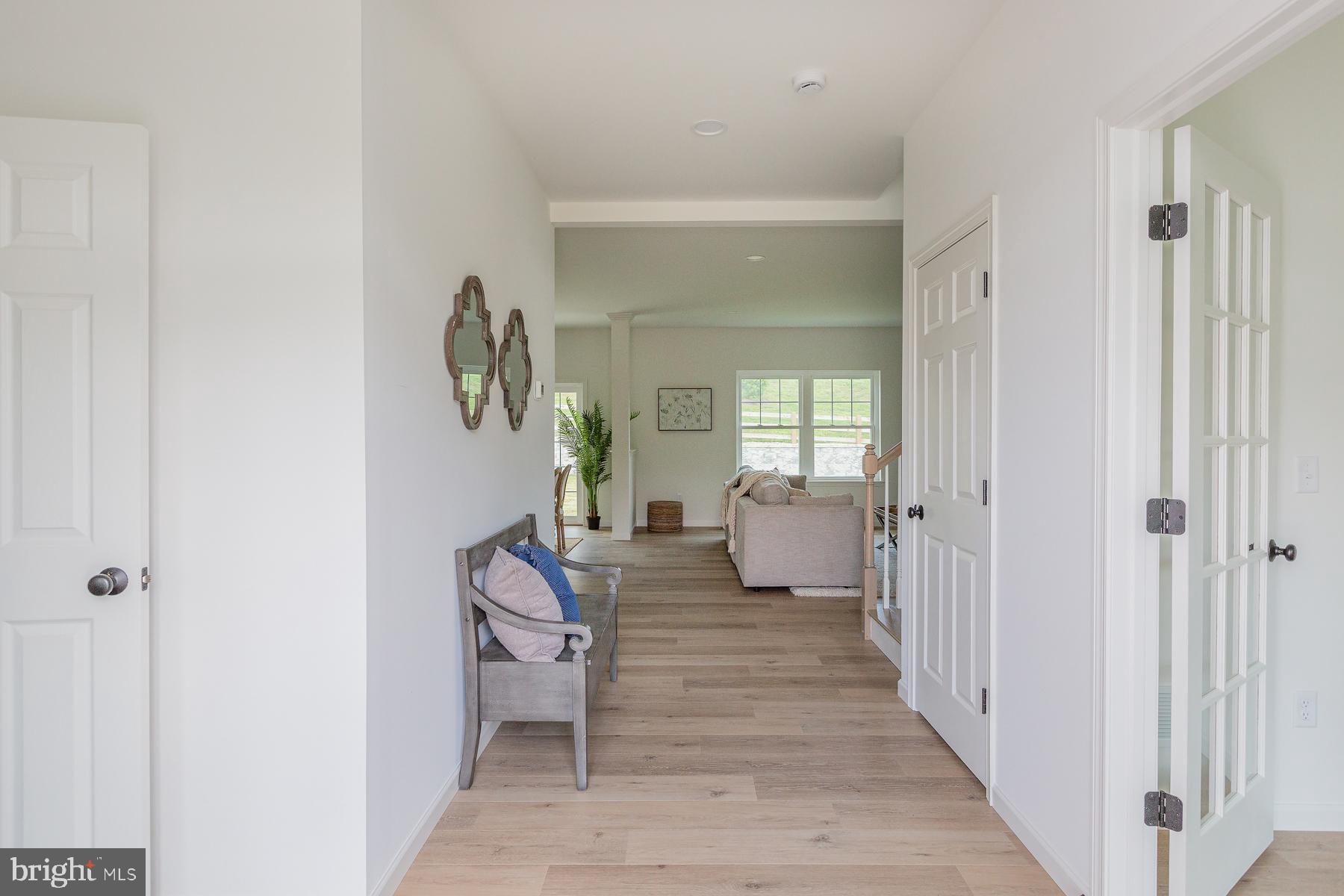 10 RIDGEWOOD ROAD