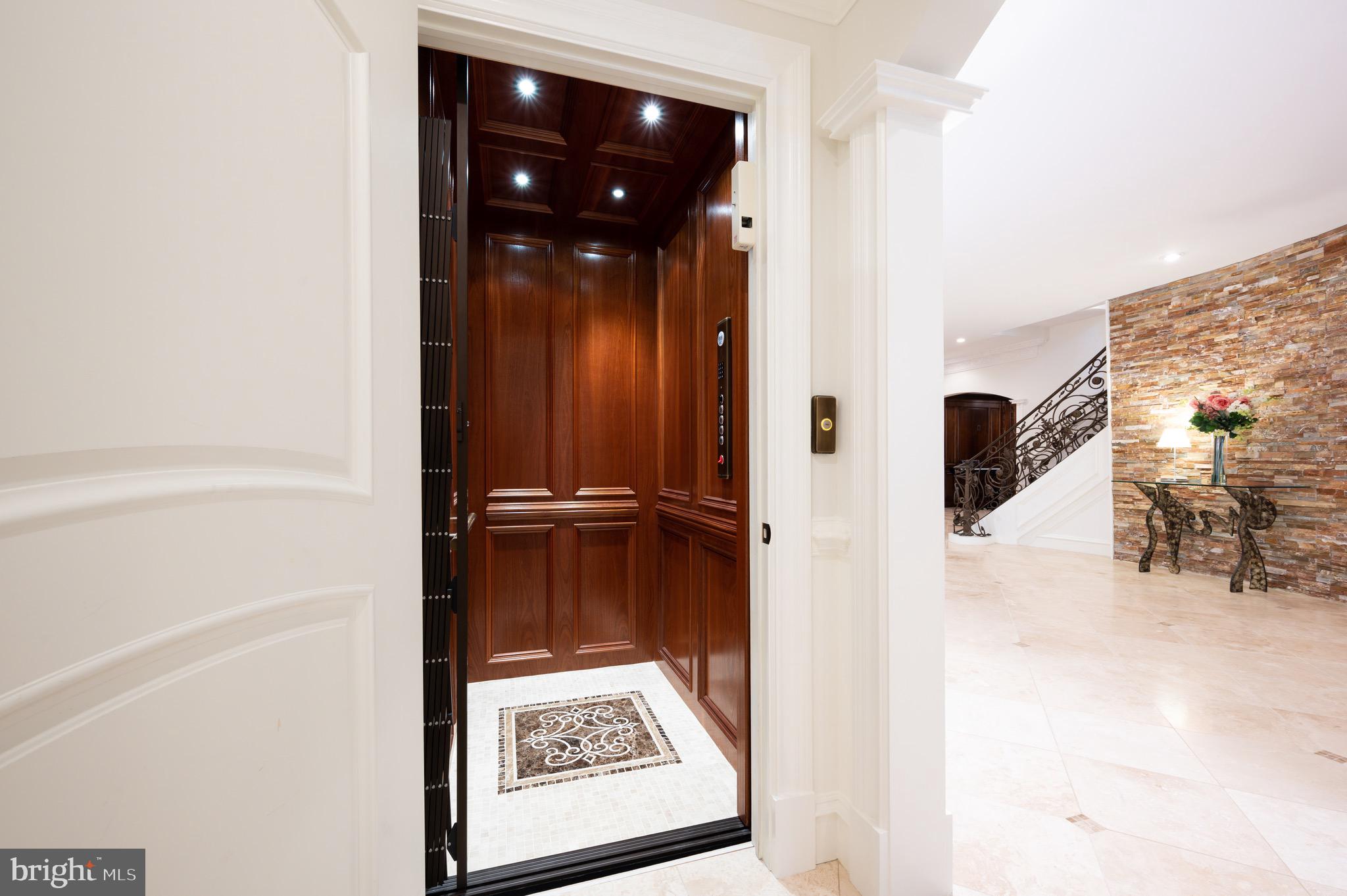 GREAT FALLS HEIGHTS - Residential