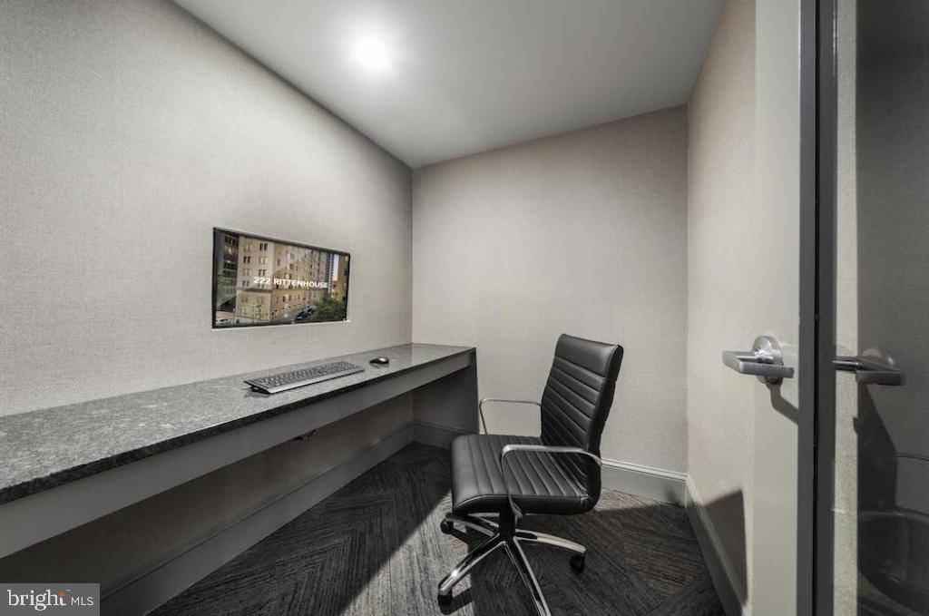 RITTENHOUSE SQUARE - Residential Lease