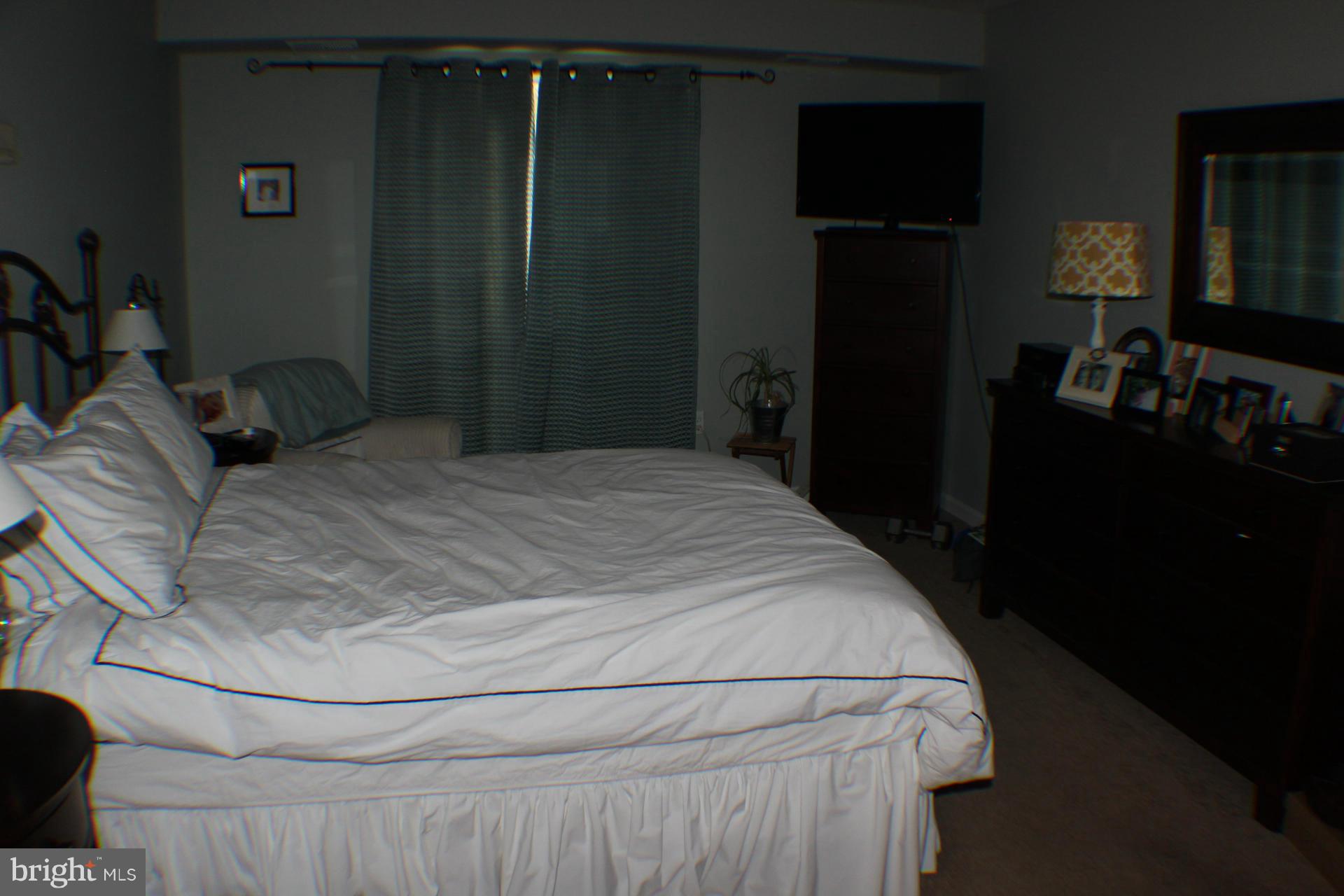 THE OAKTON - Residential Lease