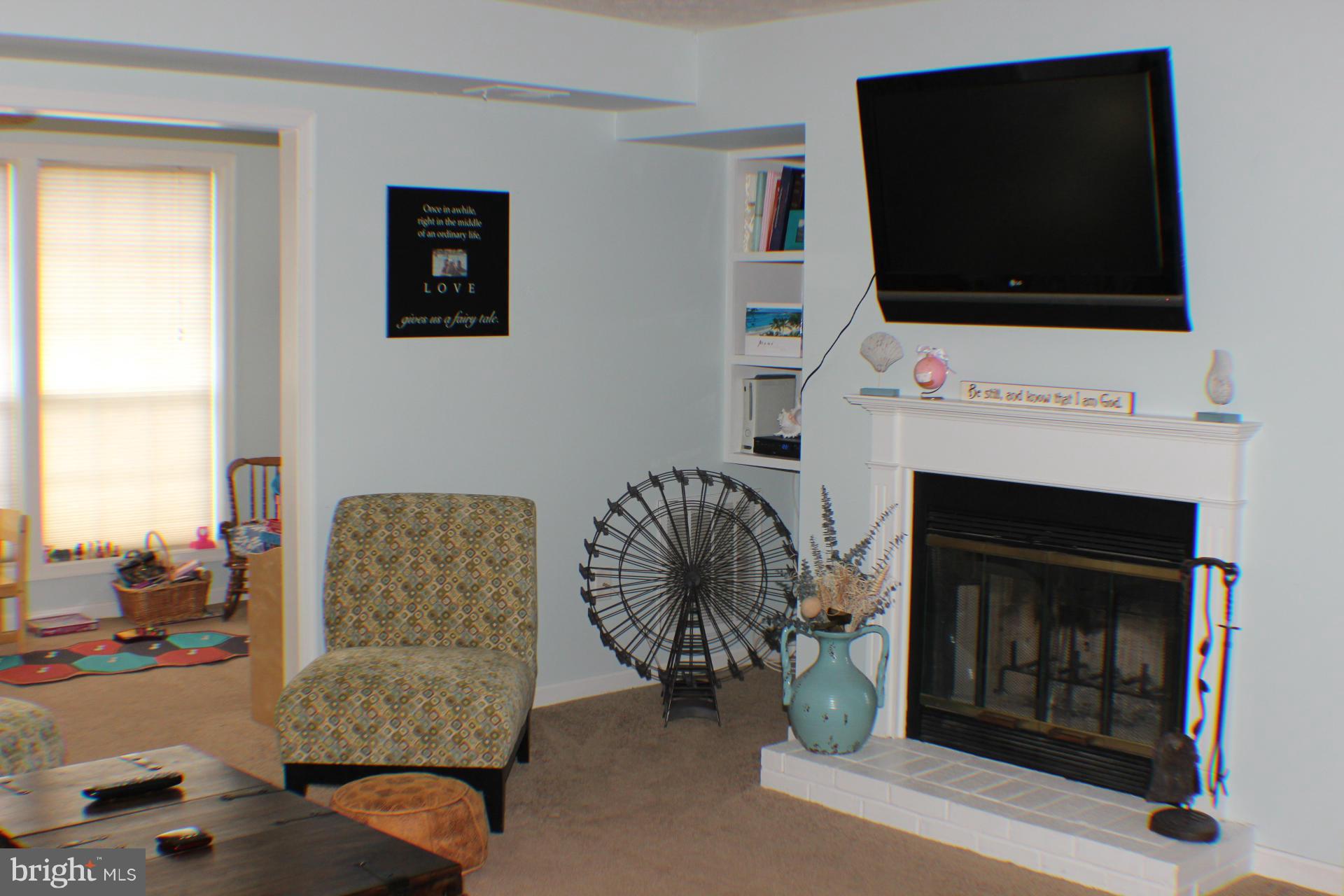 THE OAKTON - Residential Lease