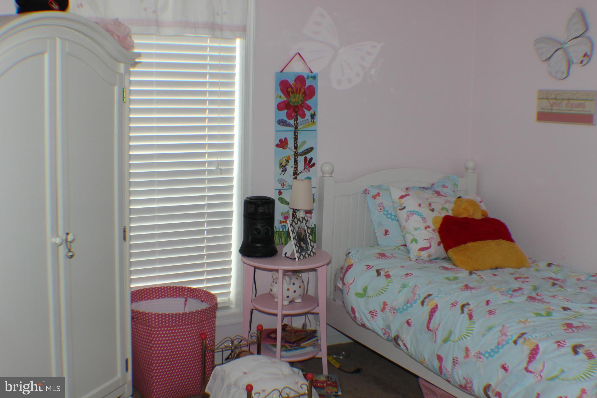 THE OAKTON - Residential Lease