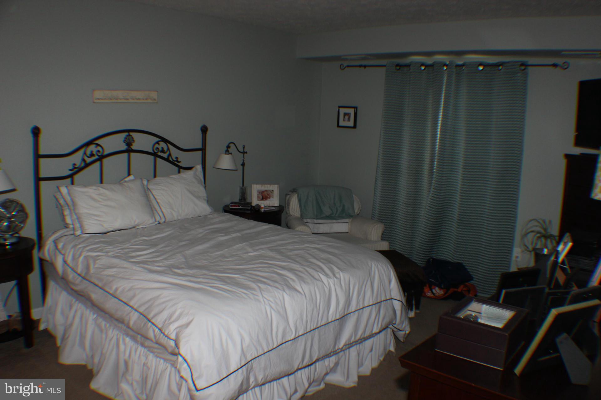 THE OAKTON - Residential Lease