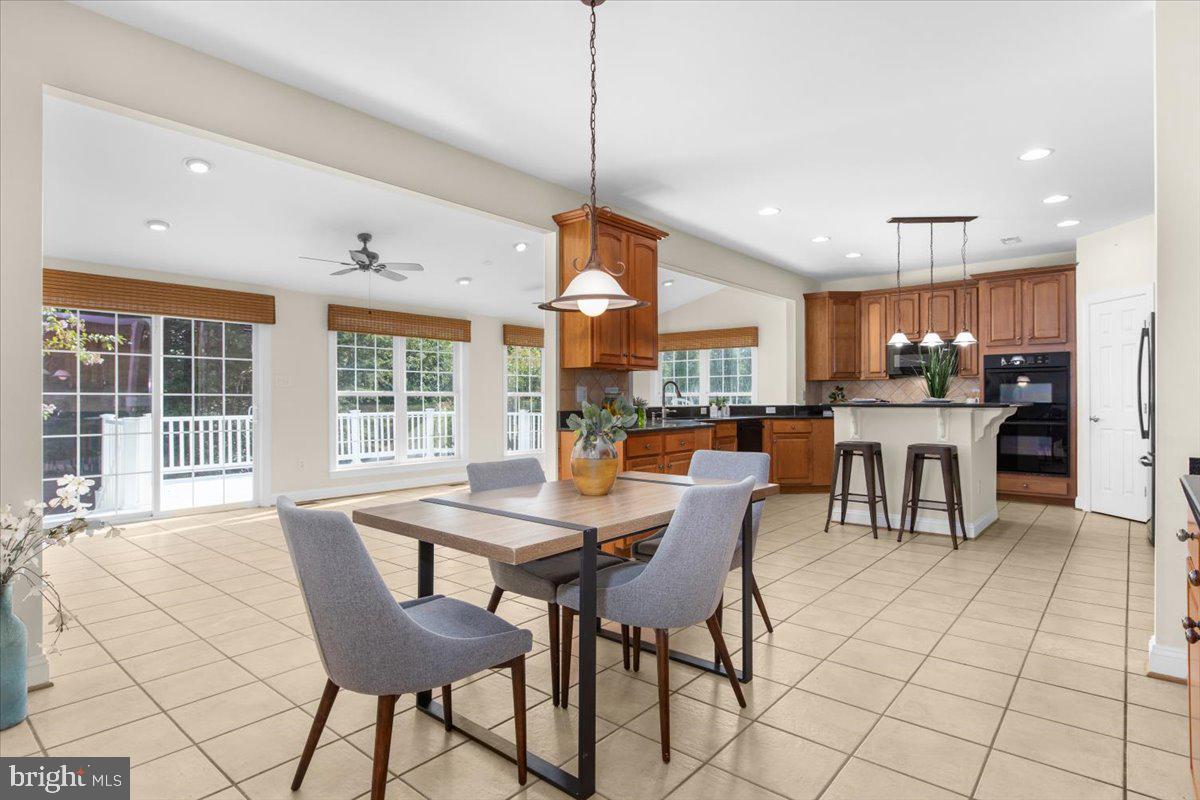 COMPASS POINTE - Residential