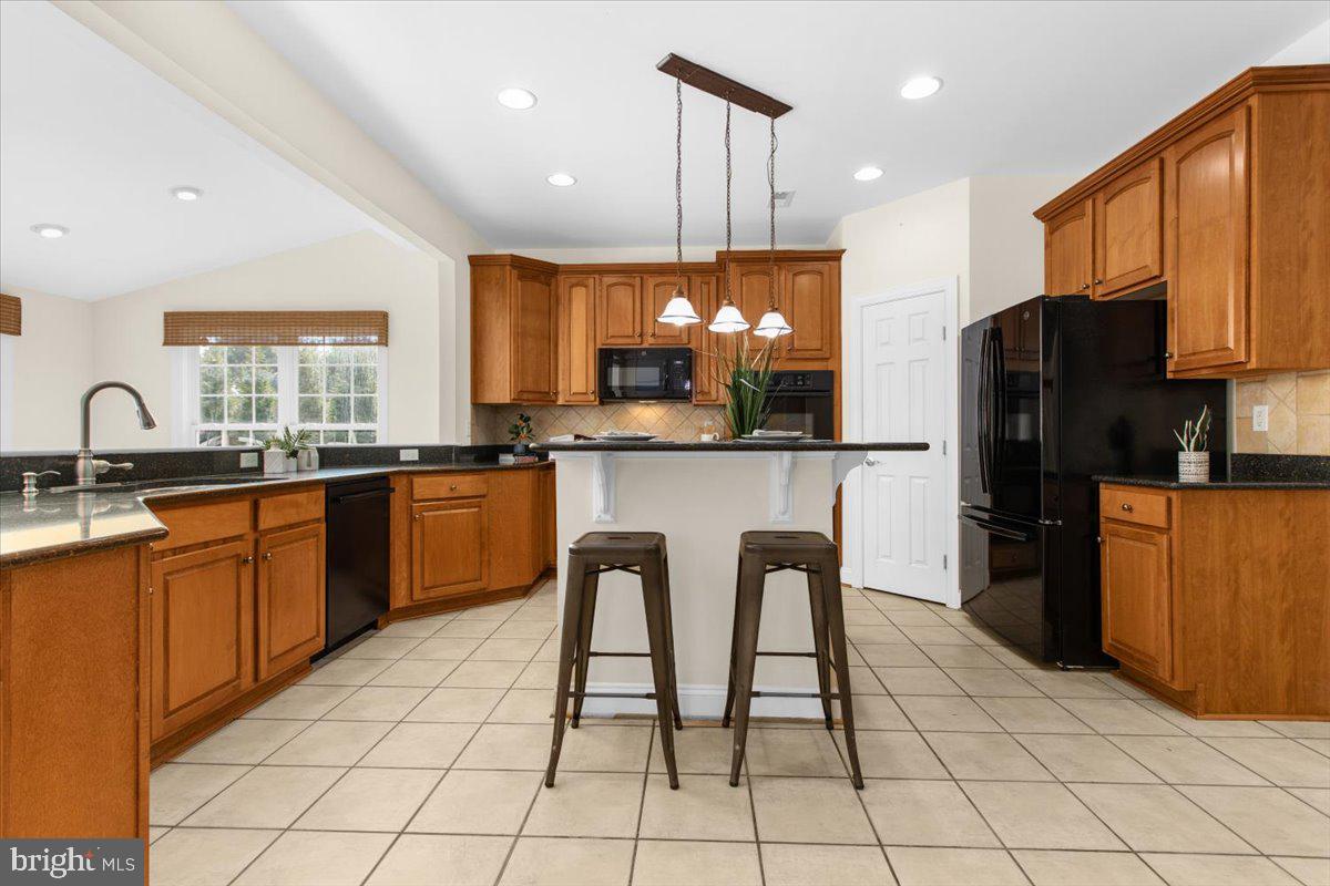 COMPASS POINTE - Residential