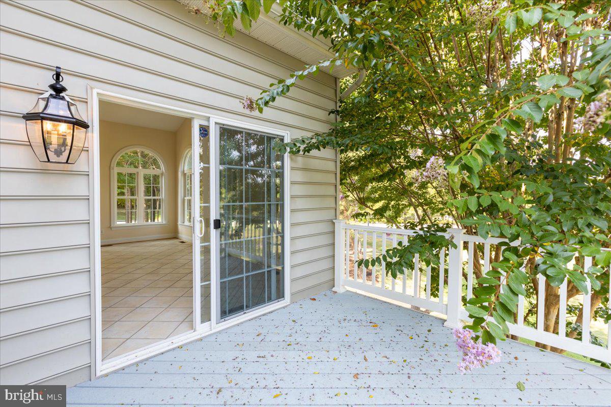 COMPASS POINTE - Residential