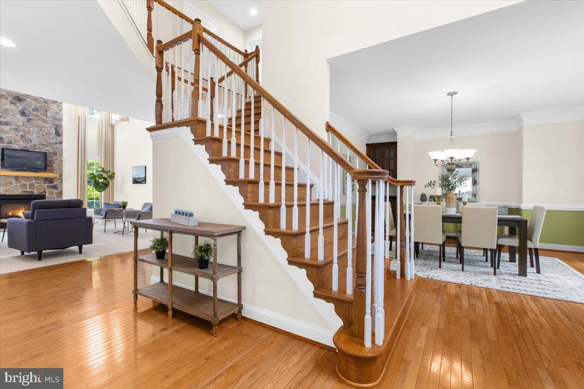 COMPASS POINTE - Residential