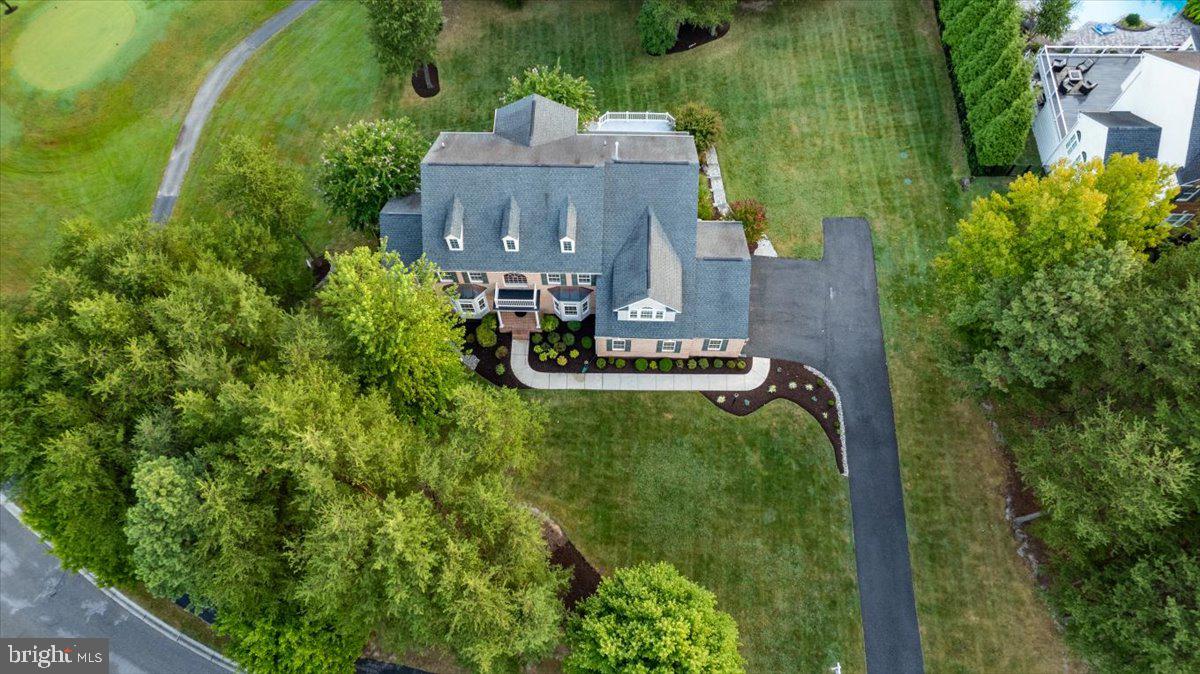 COMPASS POINTE - Residential