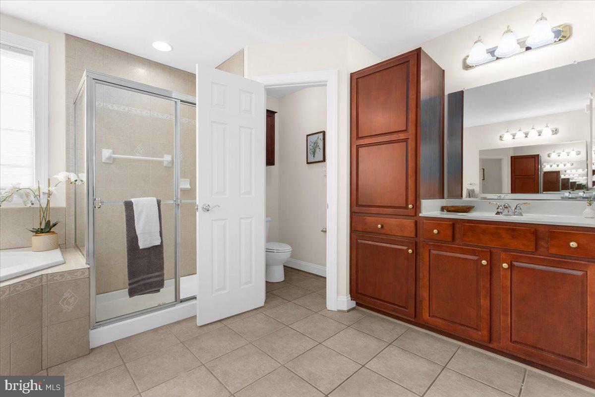 COMPASS POINTE - Residential