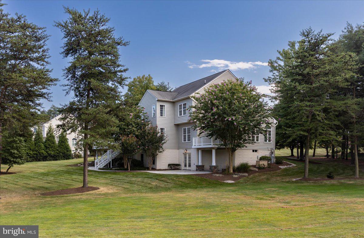 COMPASS POINTE - Residential