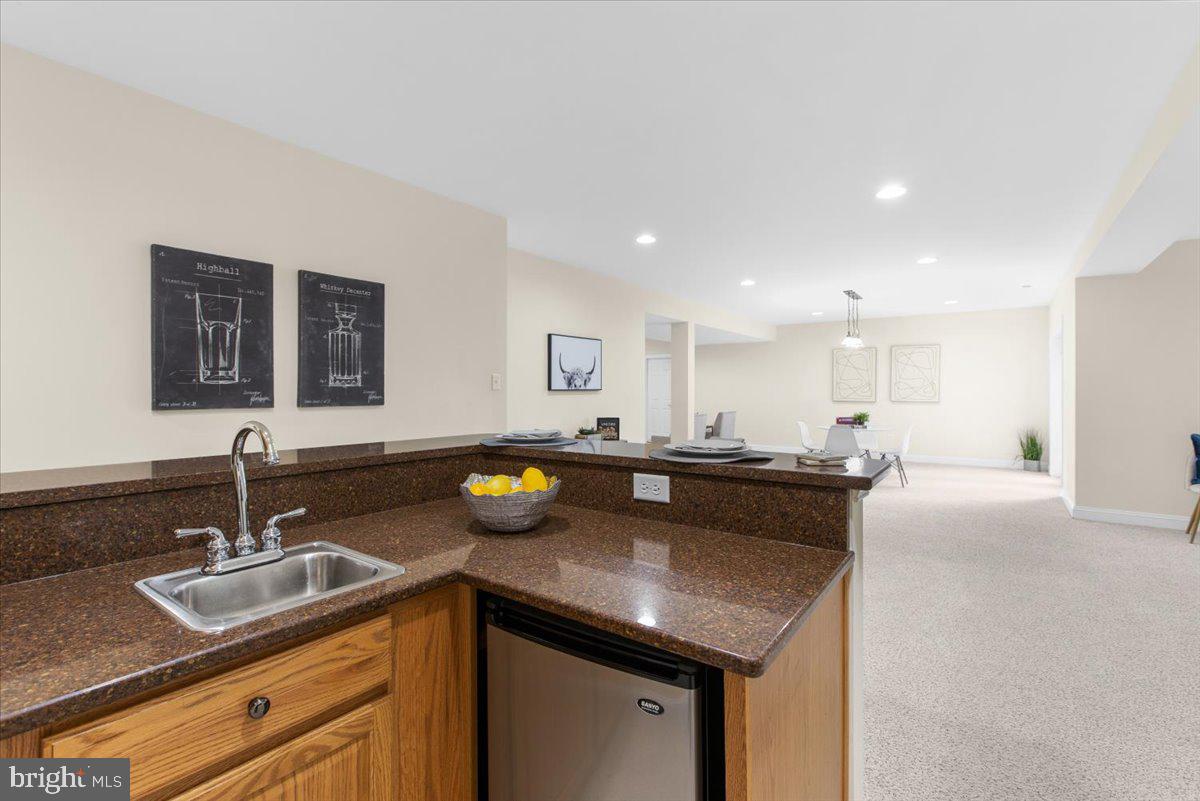 COMPASS POINTE - Residential