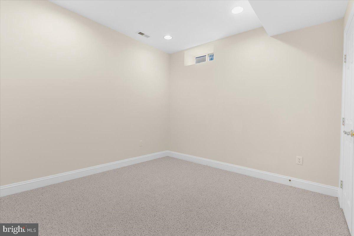 COMPASS POINTE - Residential