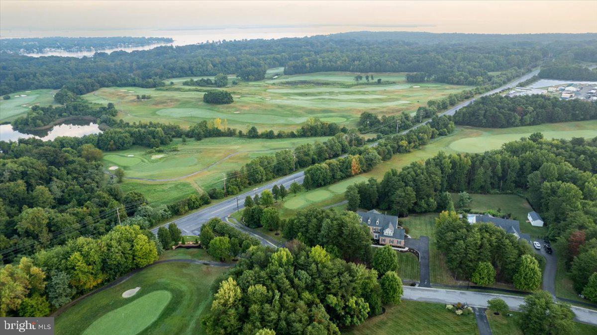 COMPASS POINTE - Residential