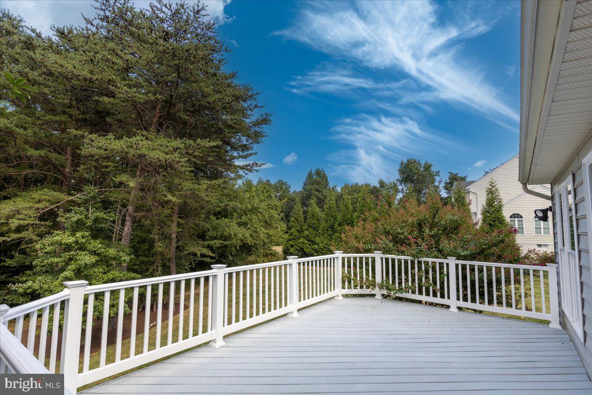 COMPASS POINTE - Residential