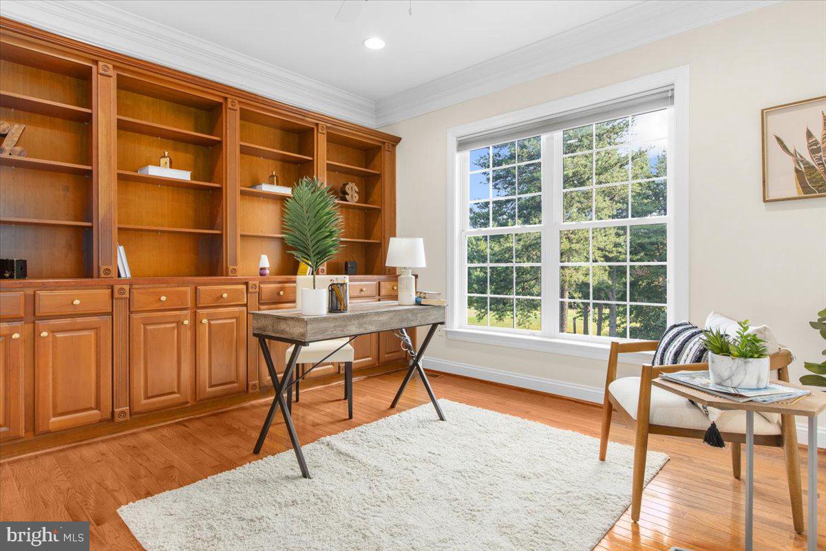 COMPASS POINTE - Residential