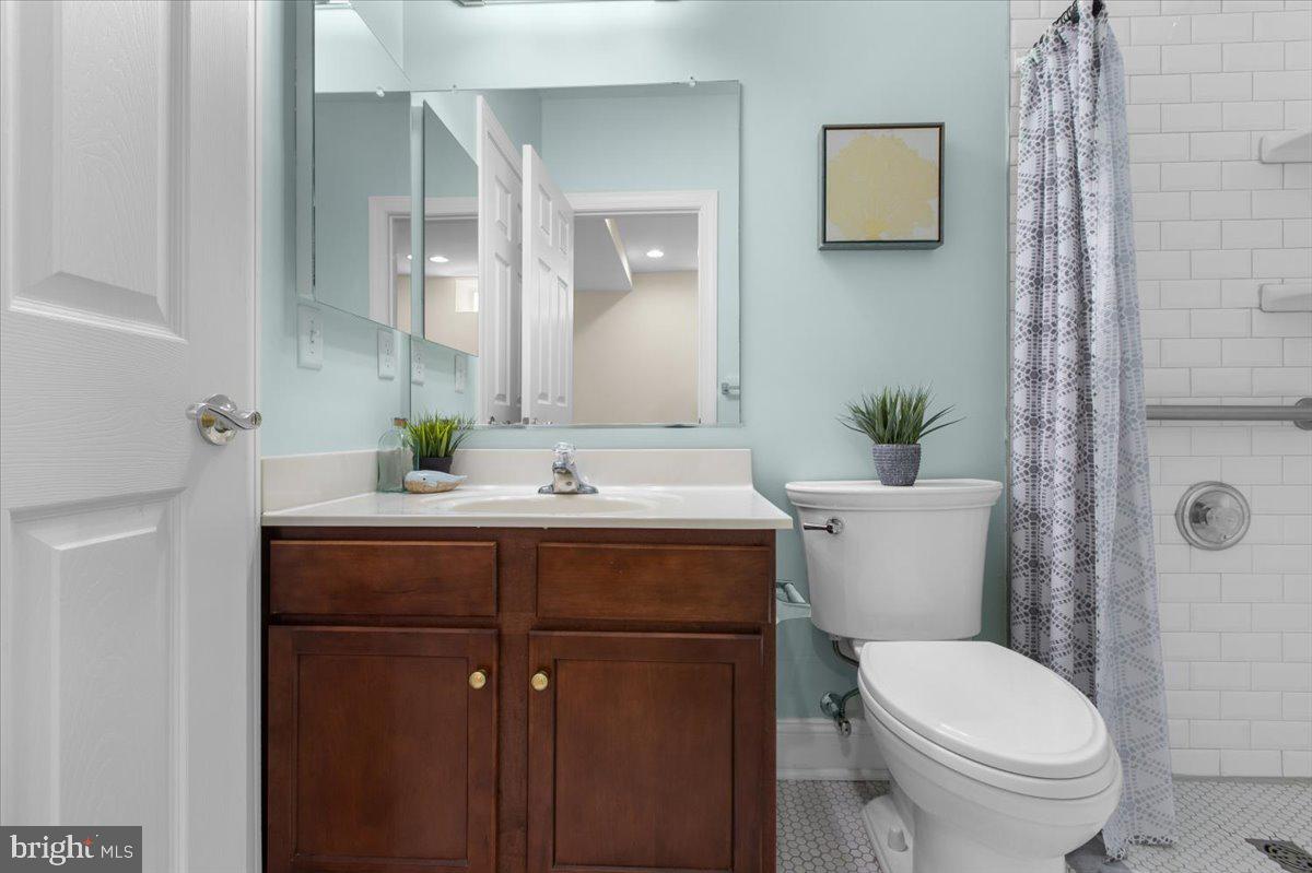 COMPASS POINTE - Residential