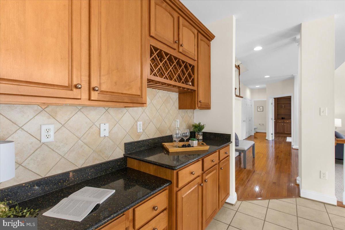 COMPASS POINTE - Residential