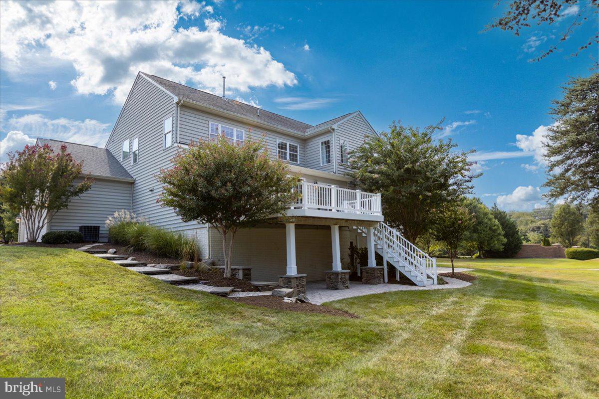 COMPASS POINTE - Residential