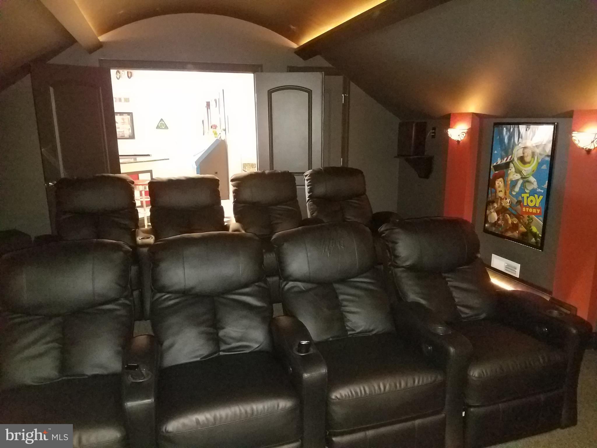 LAKE OF THE WOODS - Residential