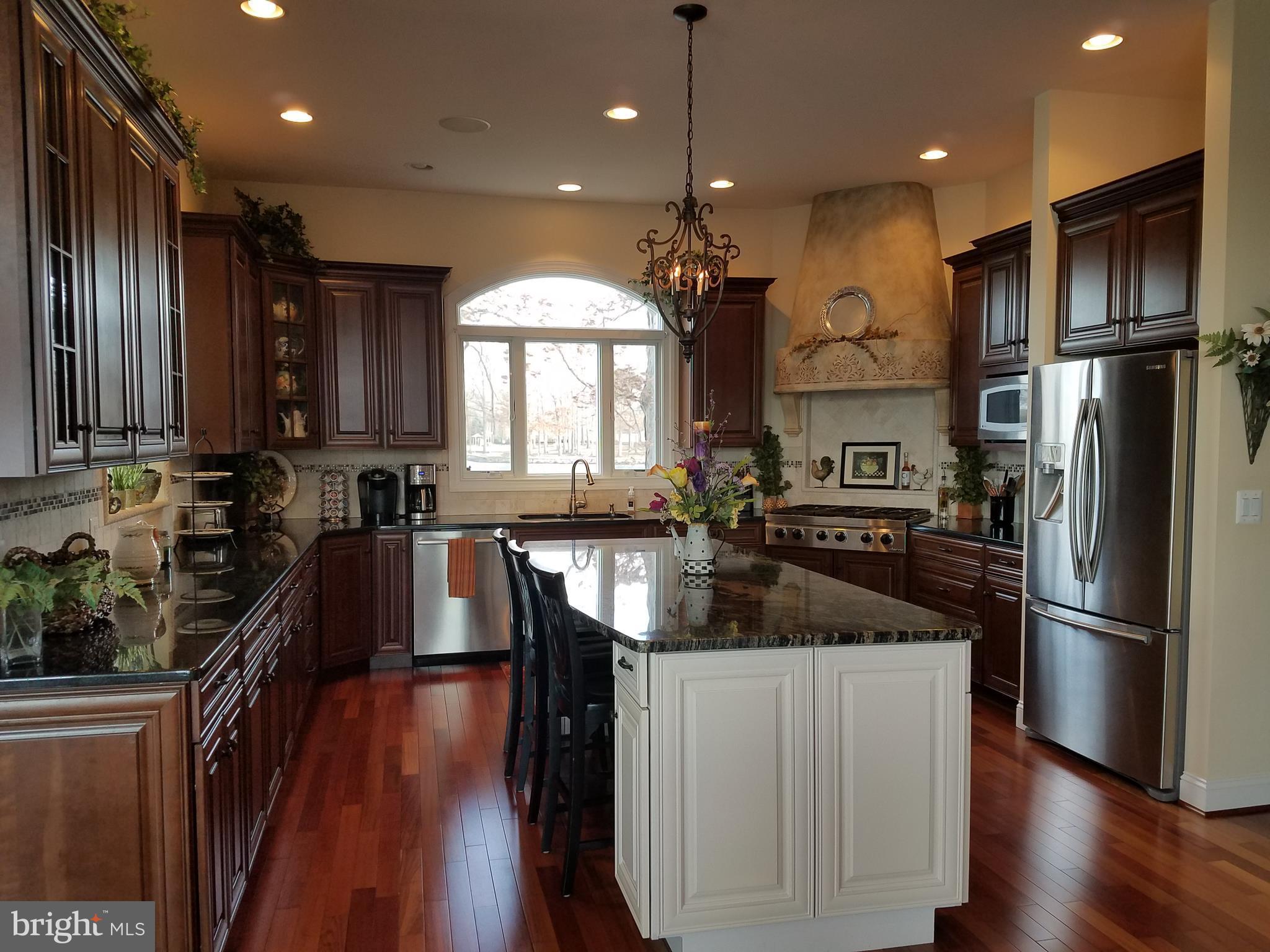 LAKE OF THE WOODS - Residential