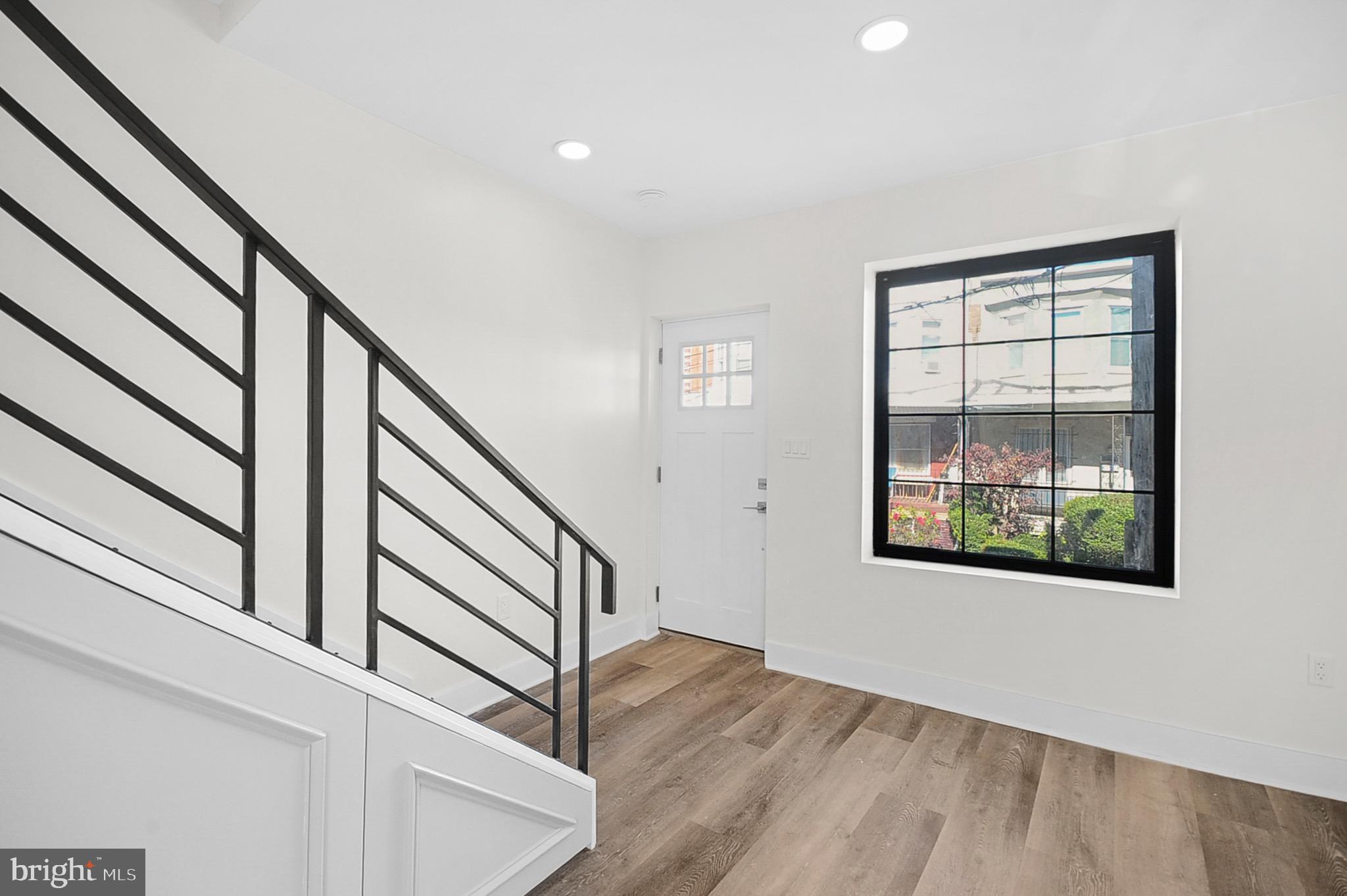 POINT BREEZE - Residential