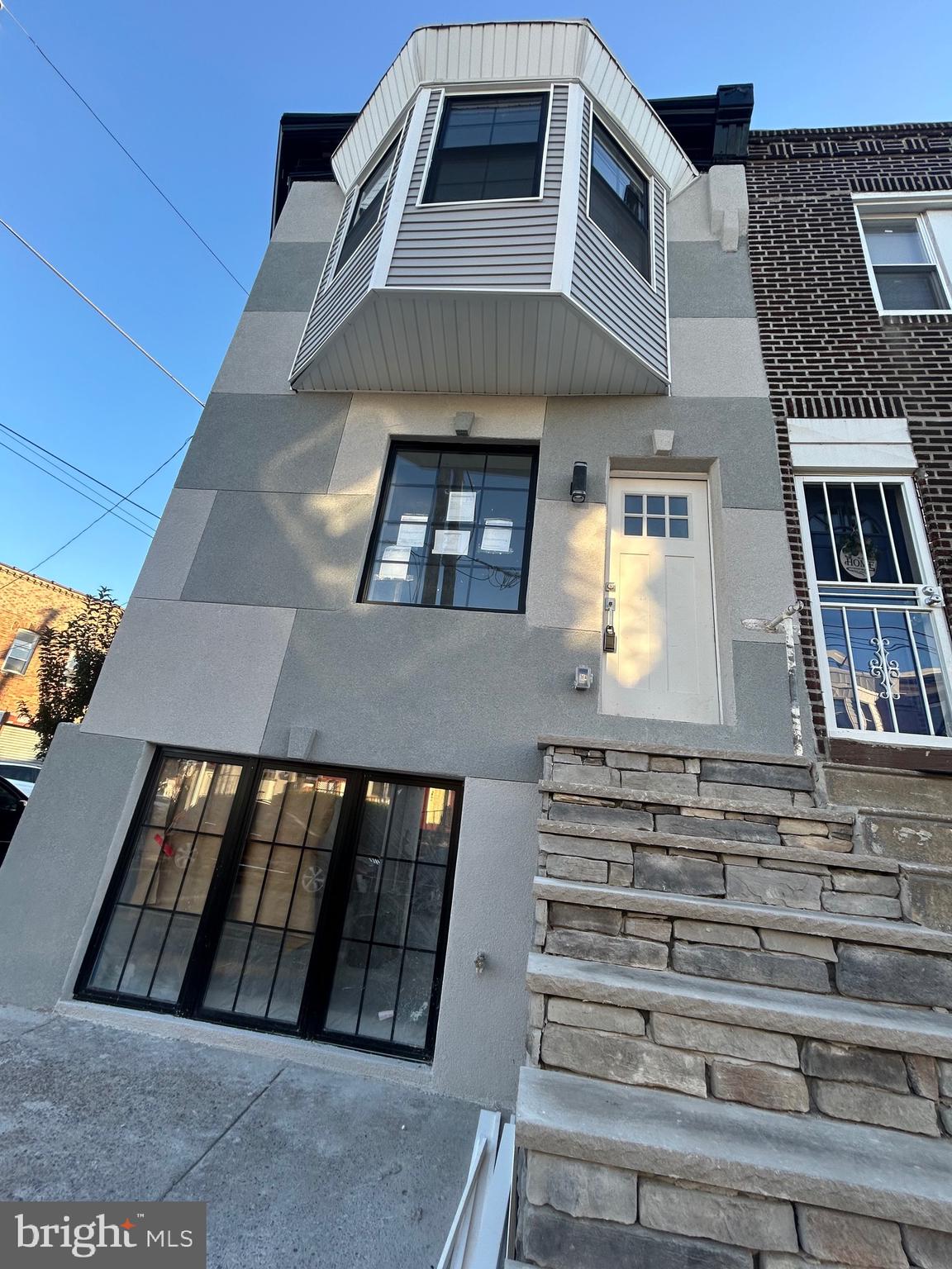 2320 MCCLELLAN STREET