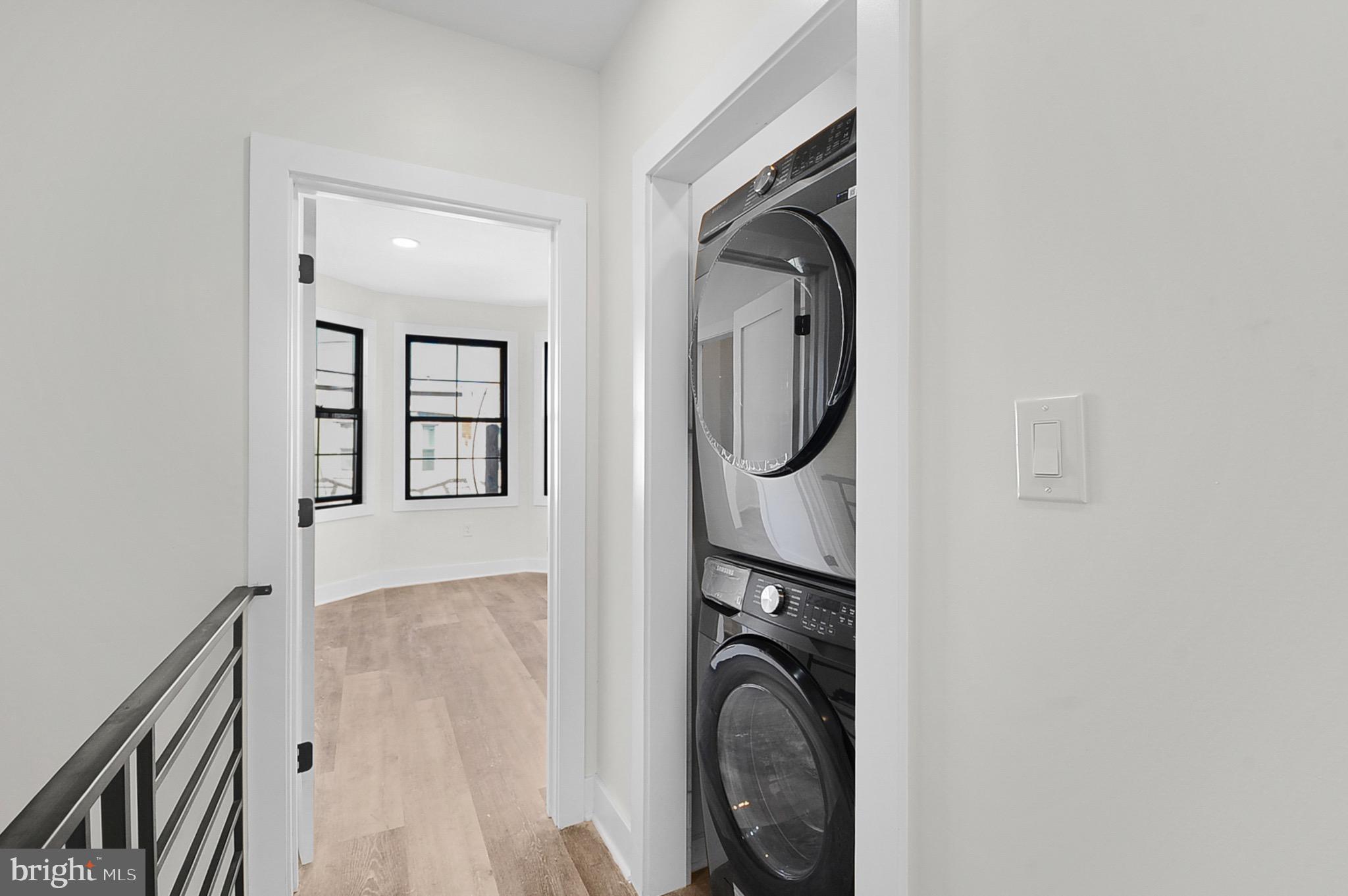 POINT BREEZE - Residential