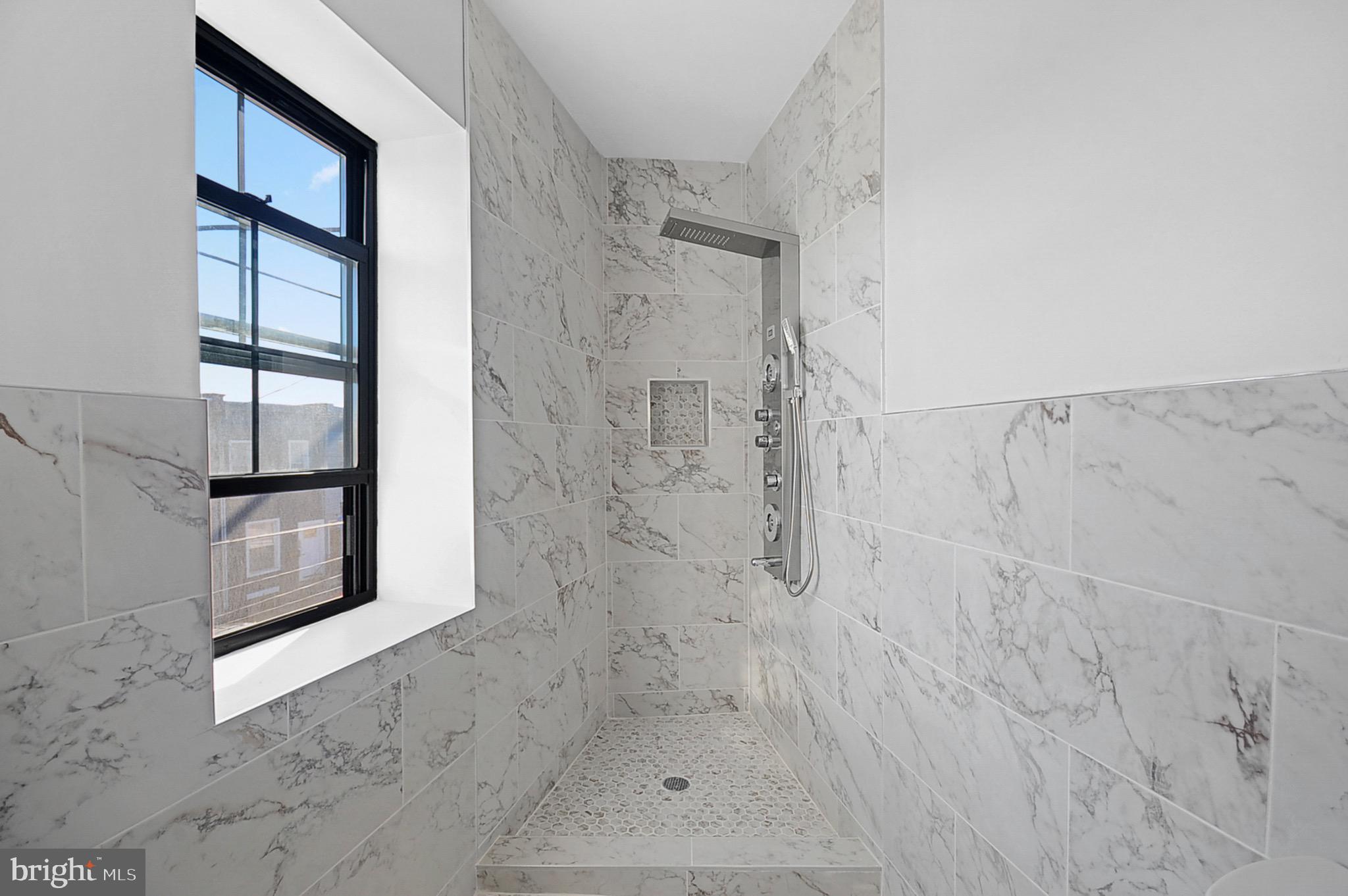 POINT BREEZE - Residential