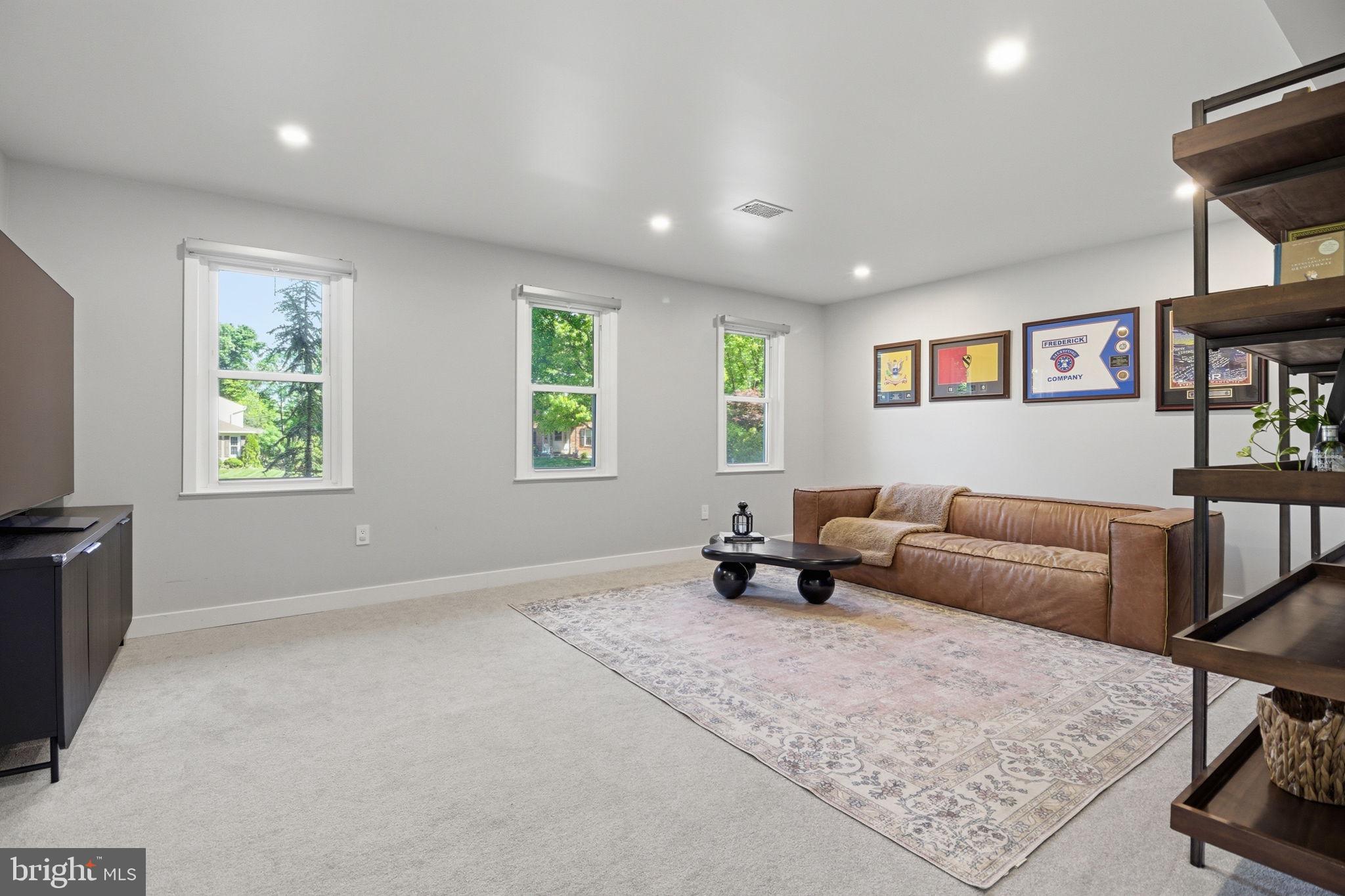 FOREST RIDGE - Residential