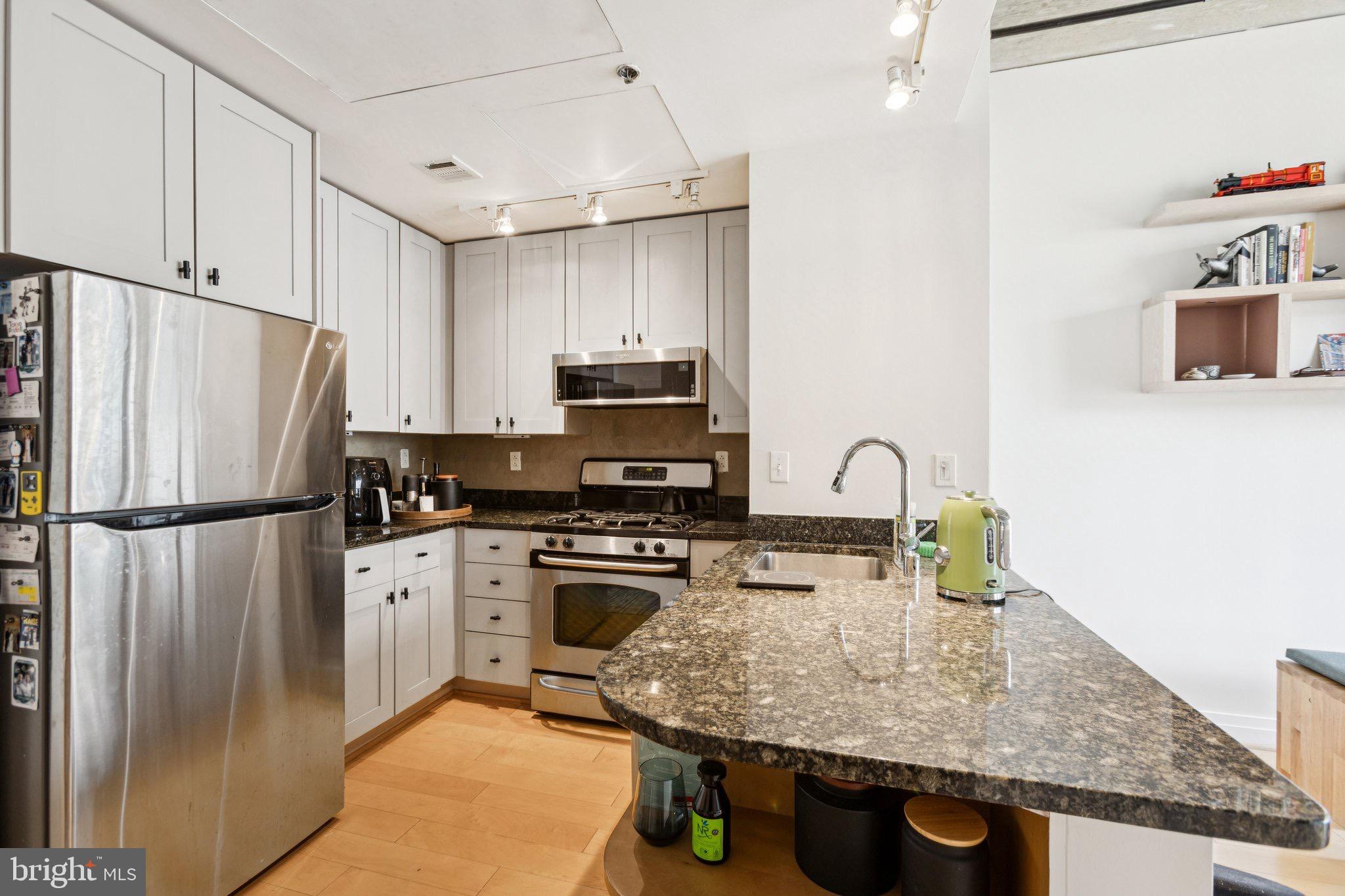 301 MASSACHUSETTS AVENUE NW 606