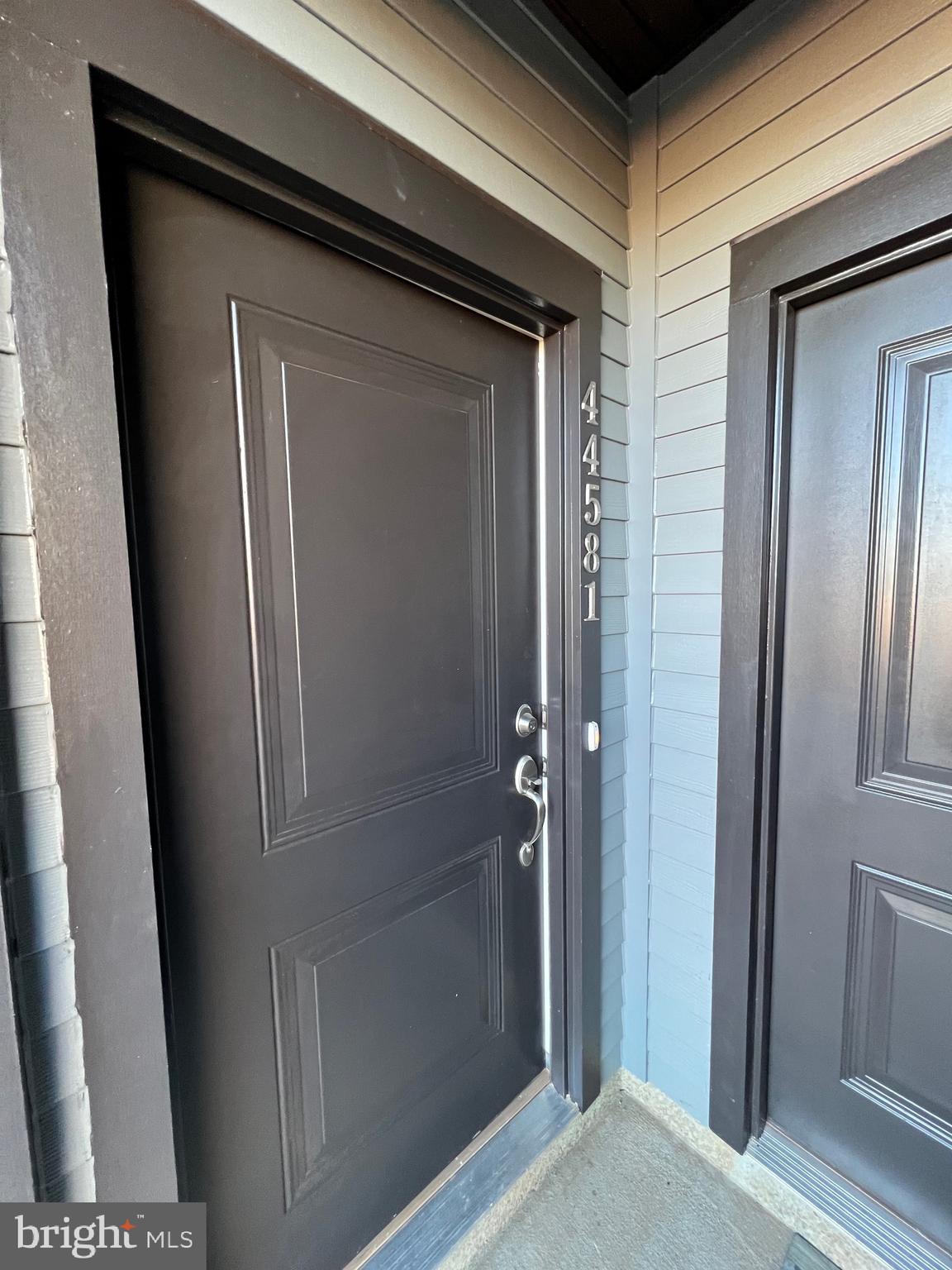 ASHBROOK PLACE - Residential Lease