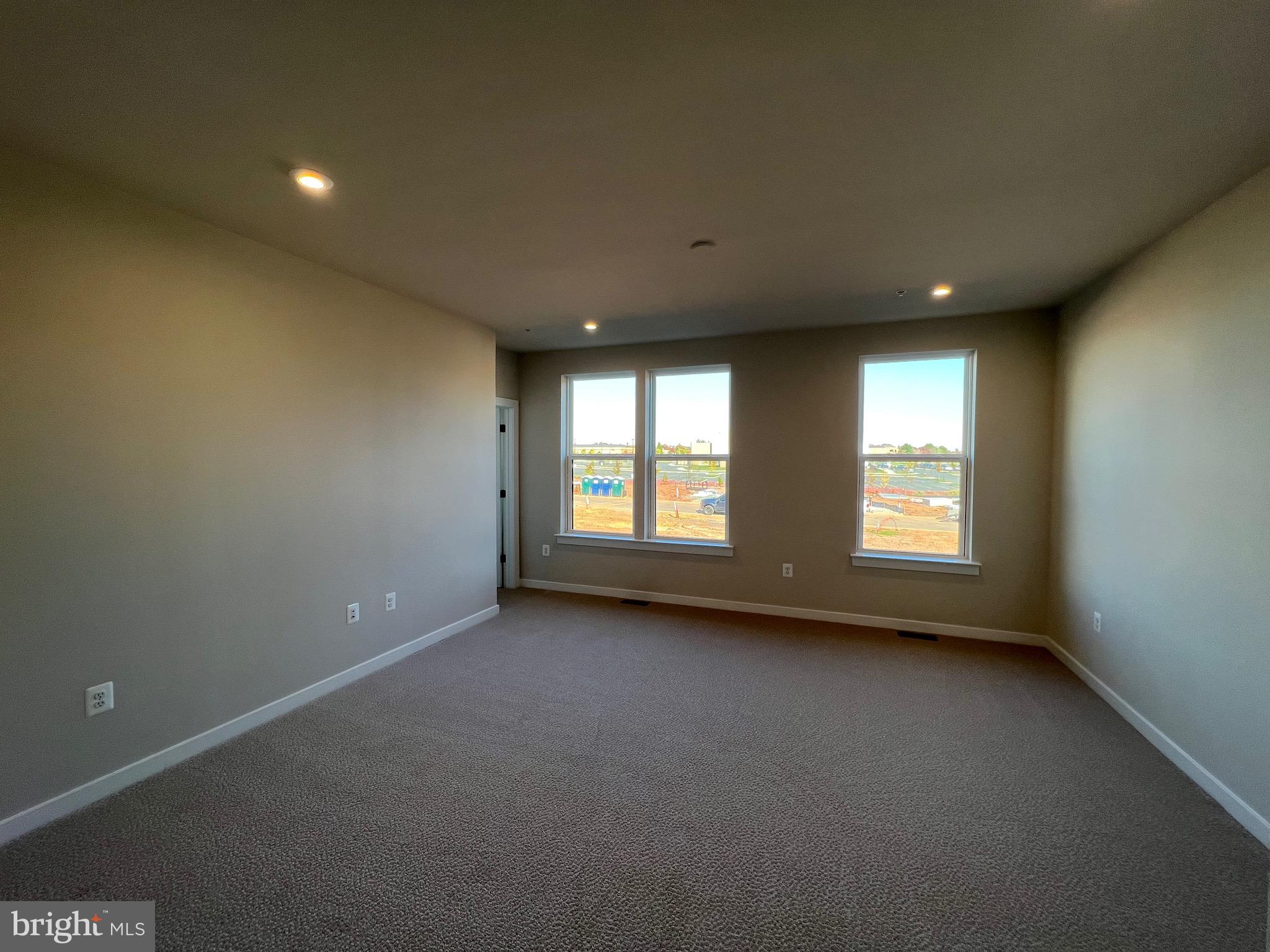 ASHBROOK PLACE - Residential Lease