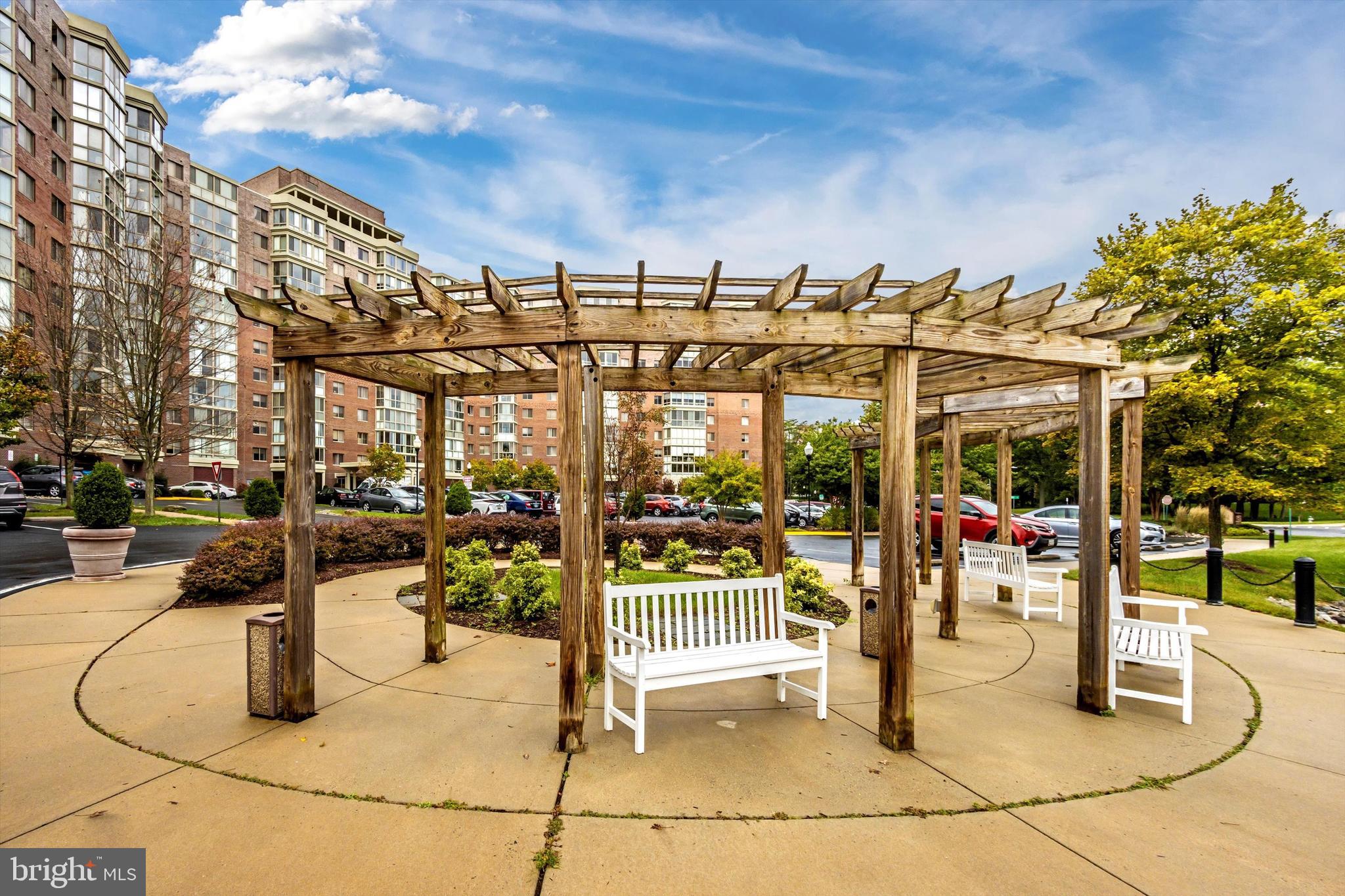 OVERLOOK AT LEISURE WORLD - Residential