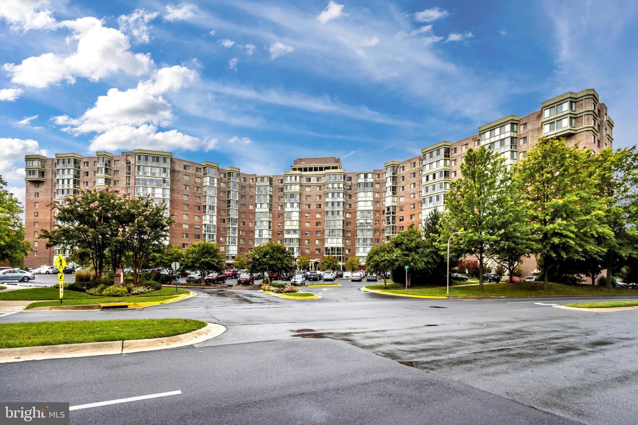 OVERLOOK AT LEISURE WORLD - Residential