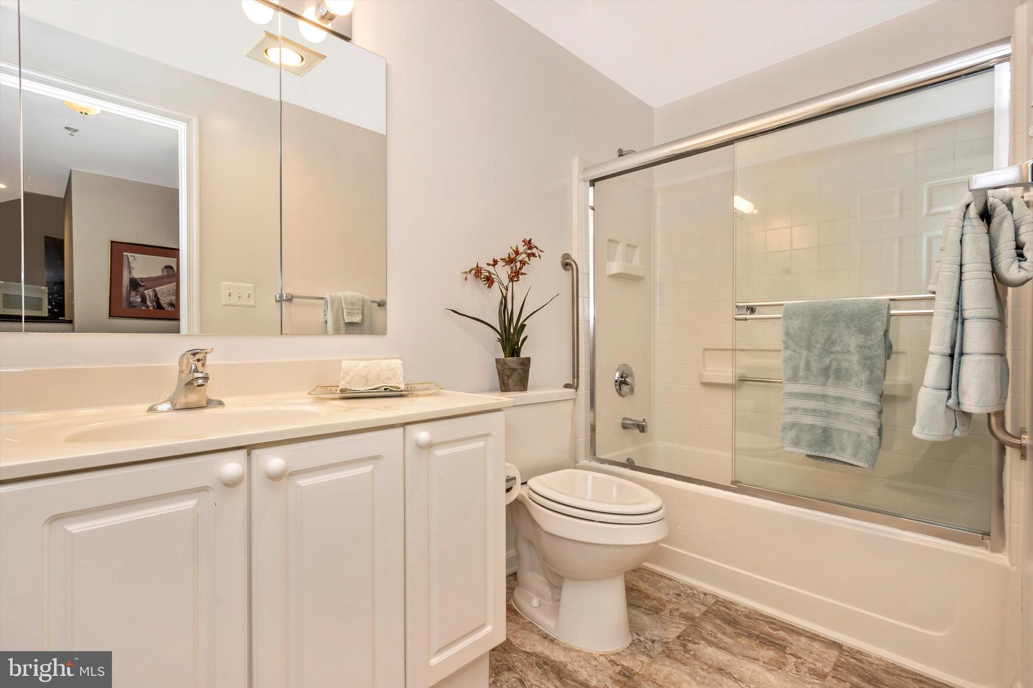 OVERLOOK AT LEISURE WORLD - Residential