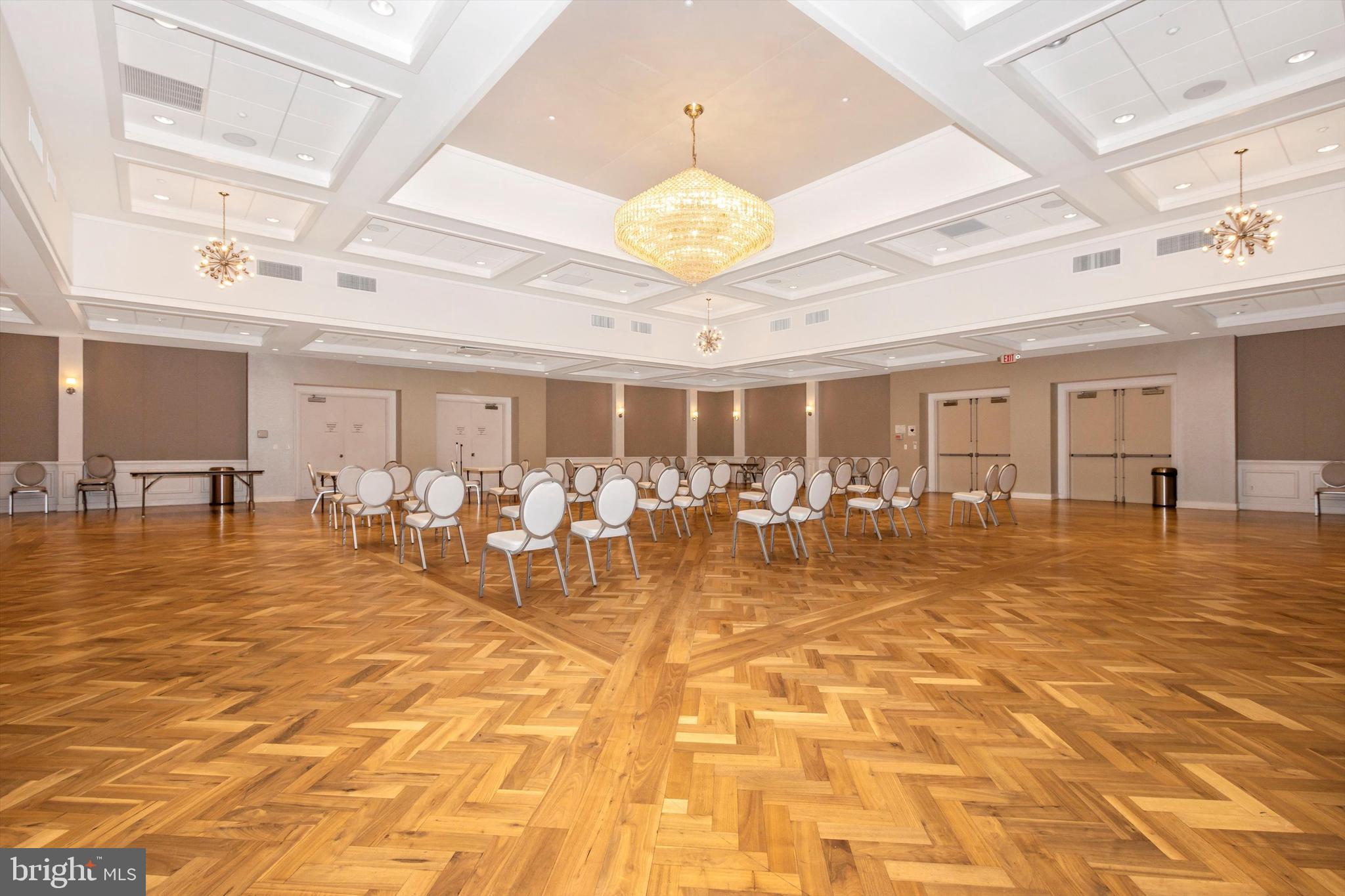 OVERLOOK AT LEISURE WORLD - Residential