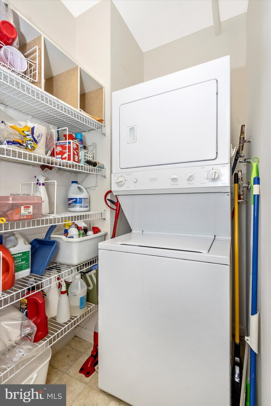 OVERLOOK AT LEISURE WORLD - Residential