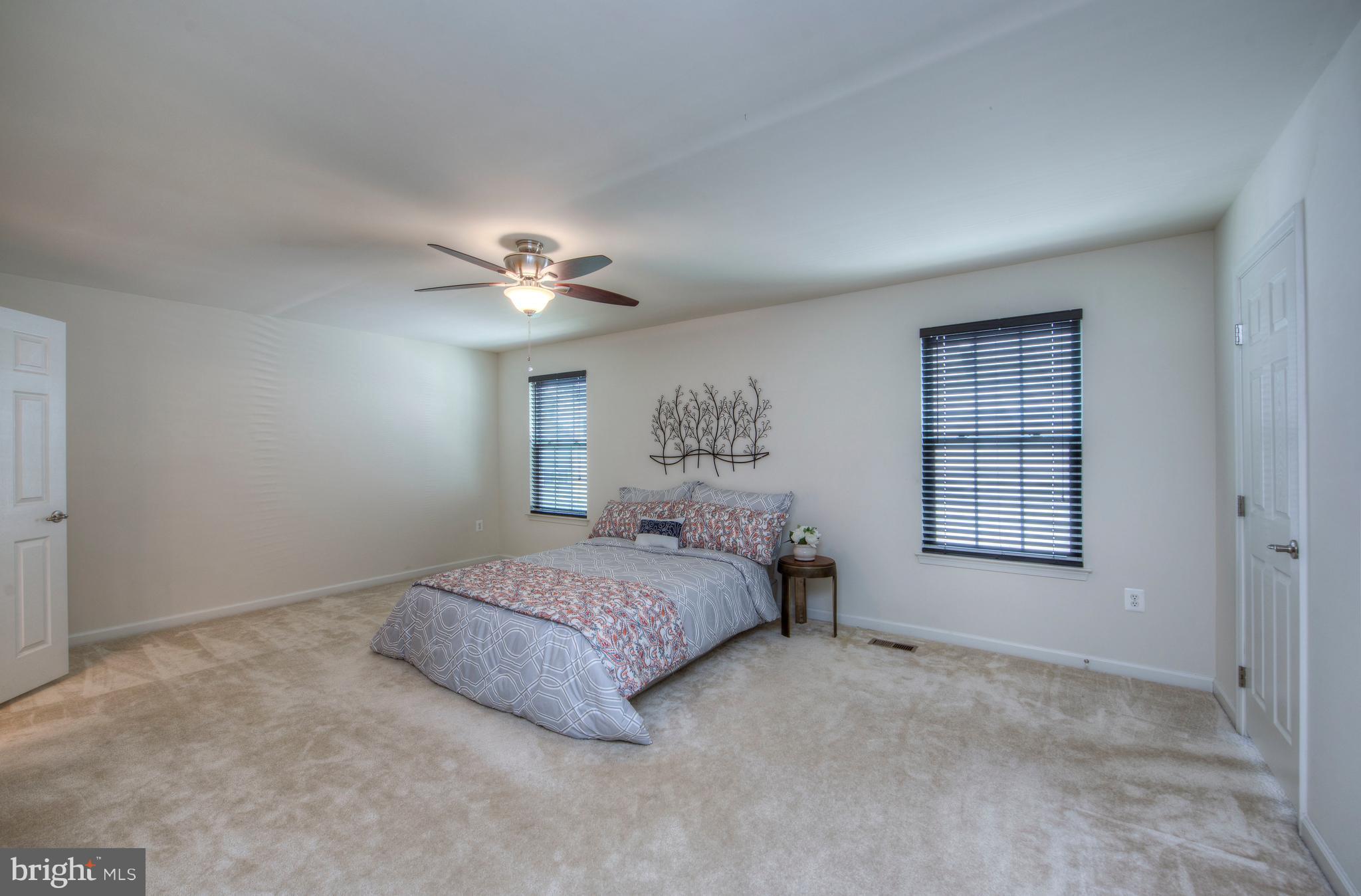 LEE'S PARKE - Residential