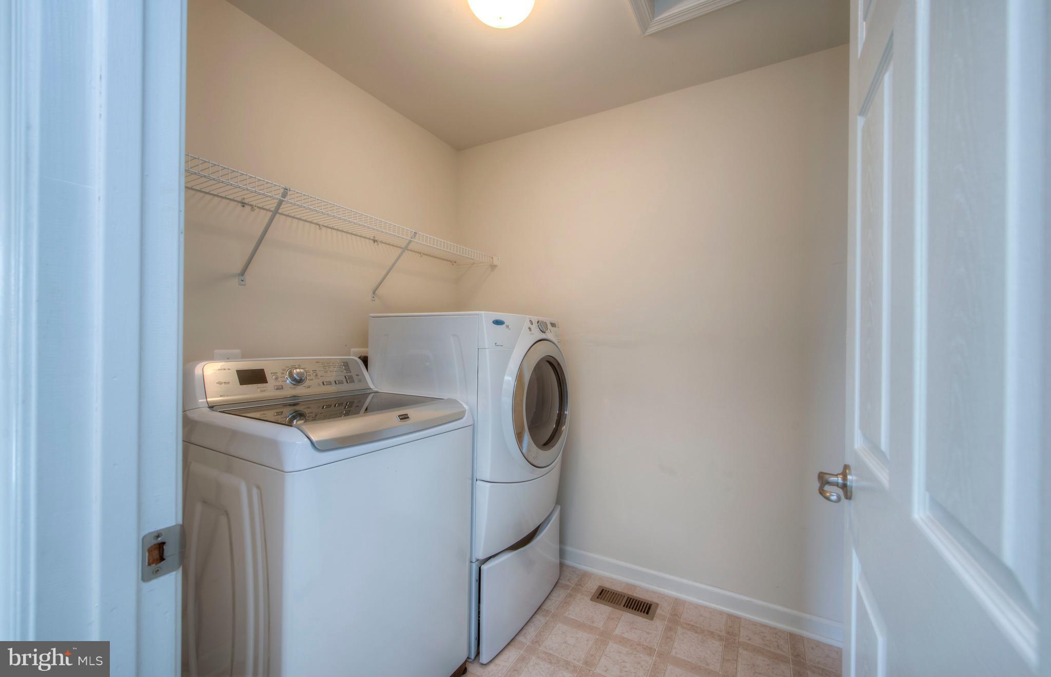 LEE'S PARKE - Residential