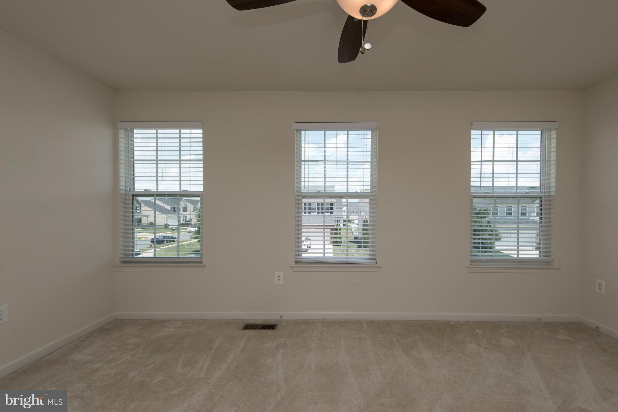 LEE'S PARKE - Residential