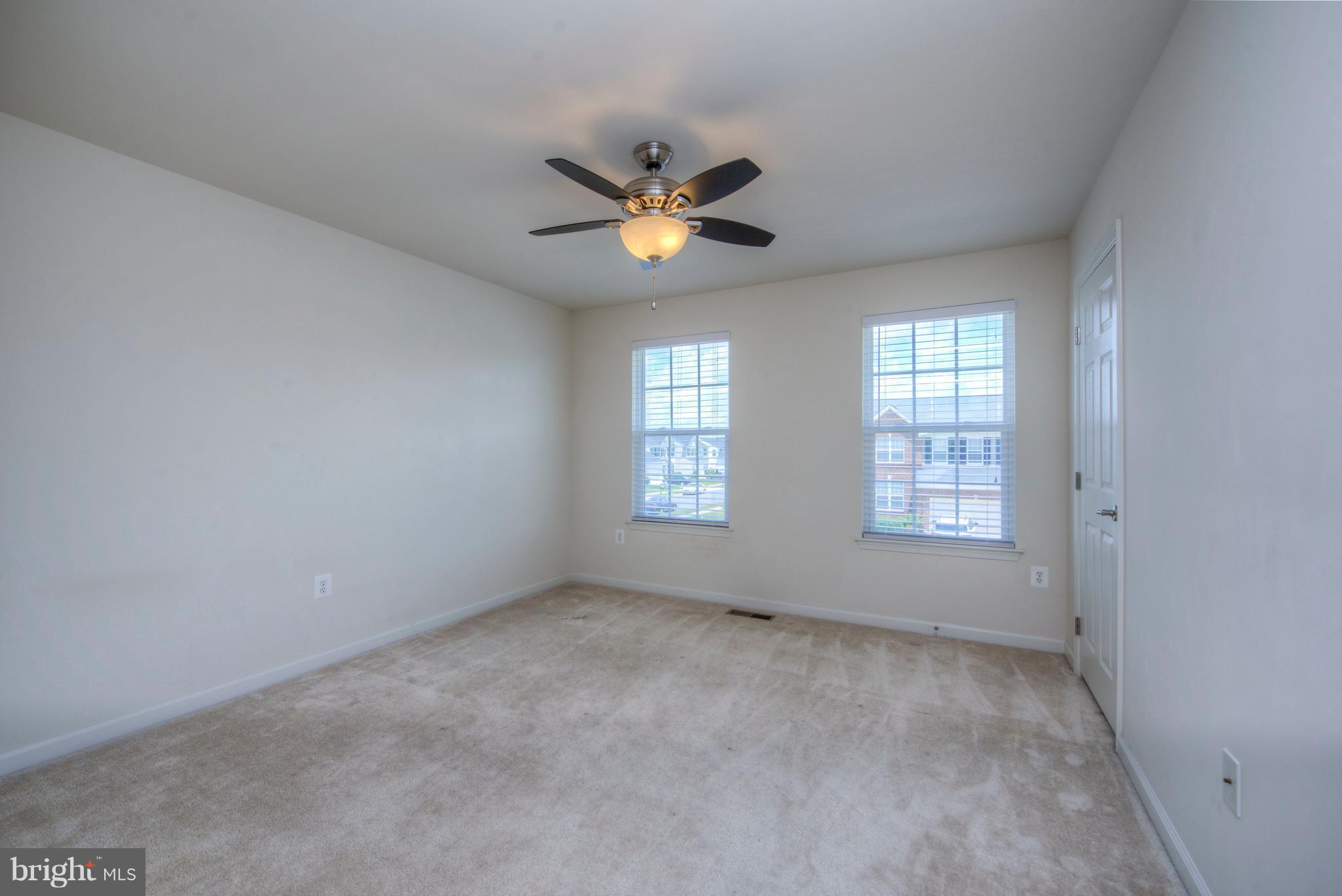 LEE'S PARKE - Residential