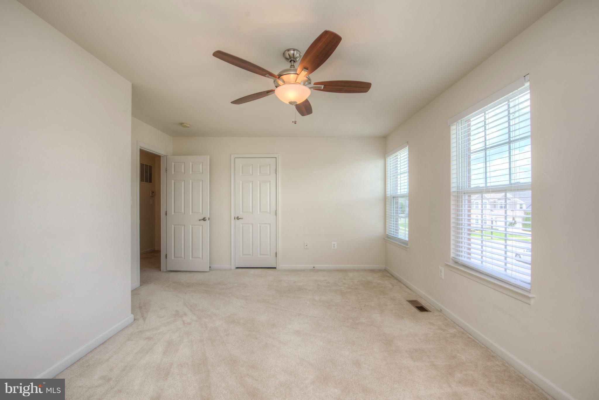 LEE'S PARKE - Residential