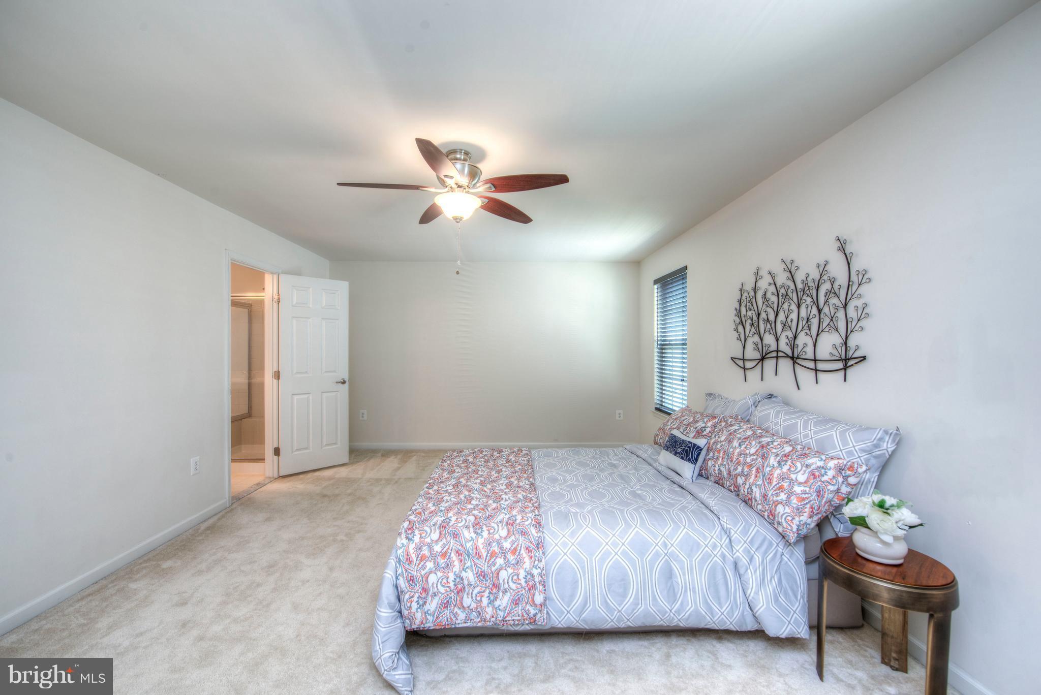 LEE'S PARKE - Residential