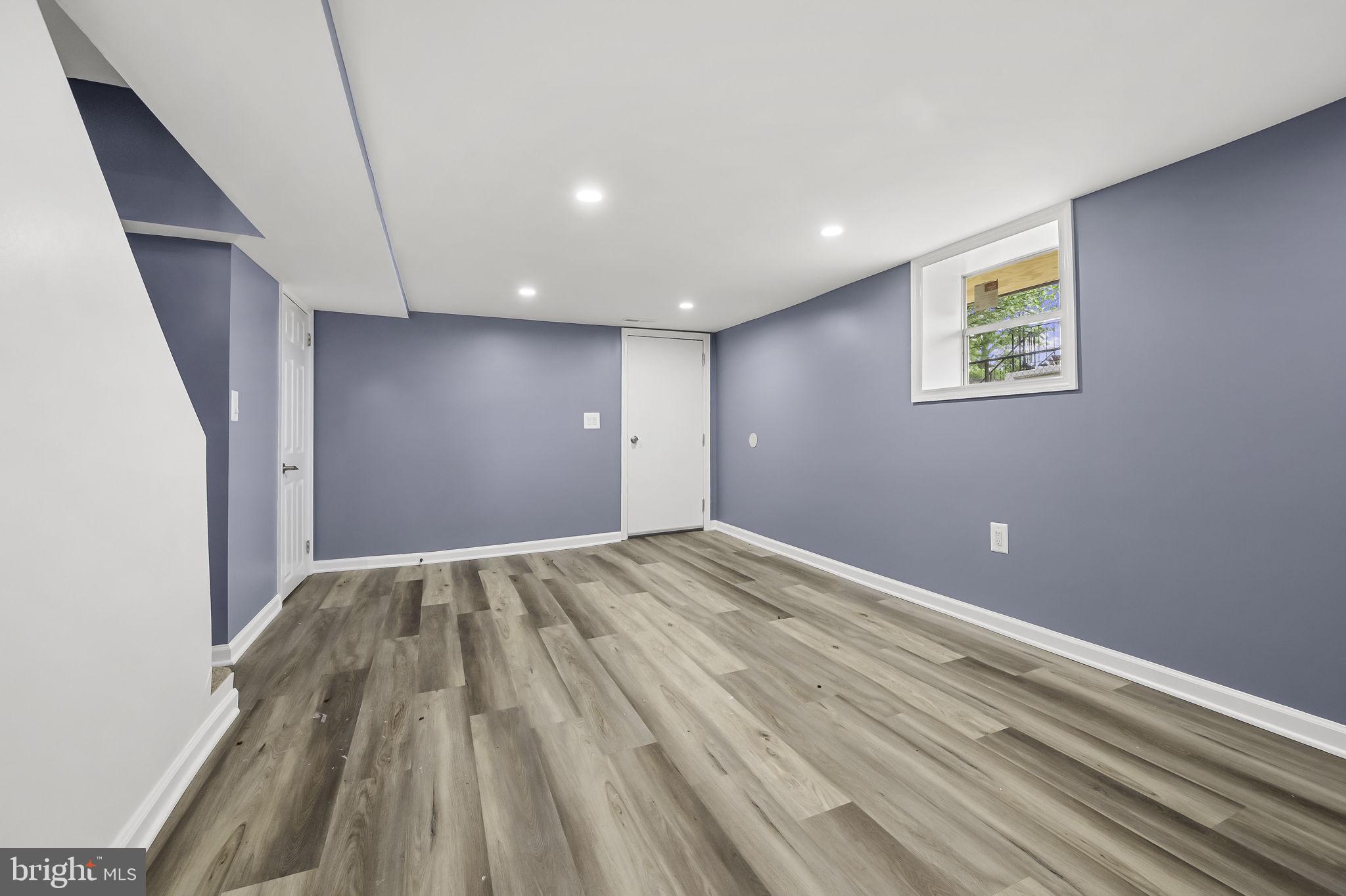 HOWARD PARK - Residential