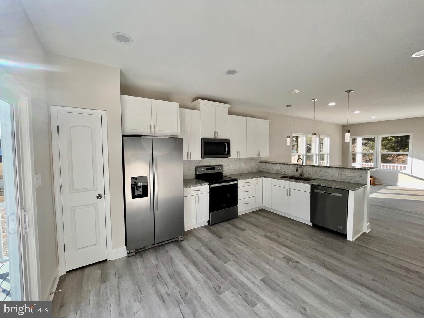 PLACID BAY ESTATES - Residential